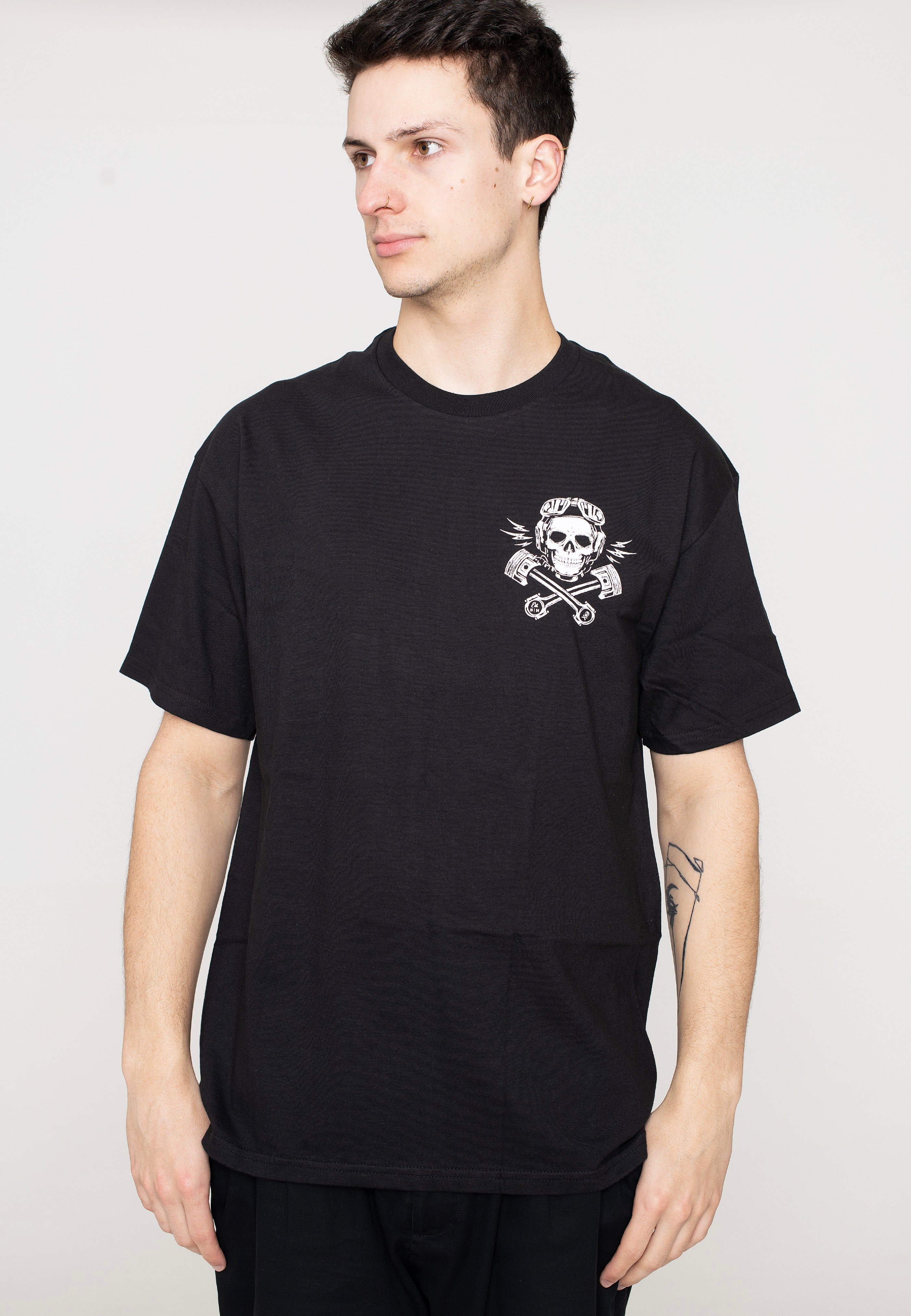 Black t shirt men outfit on sale