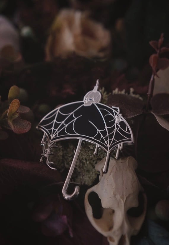 Lively Ghosts - Nevermore Umbrella Black - Pin | Neutral-Image