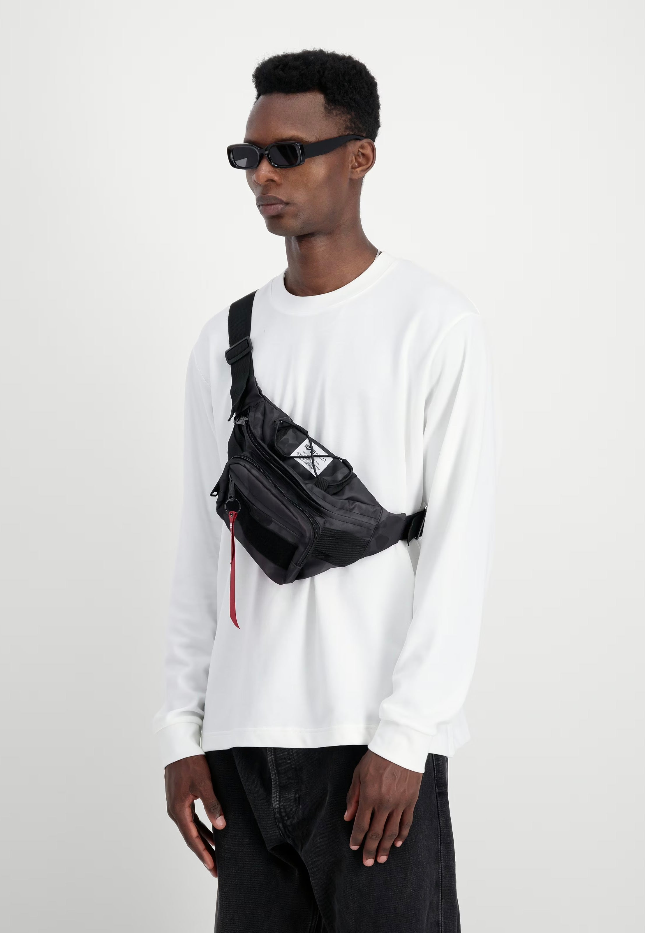 Alpha Industries - Tactical Black - Hip Bag | Neutral-Image