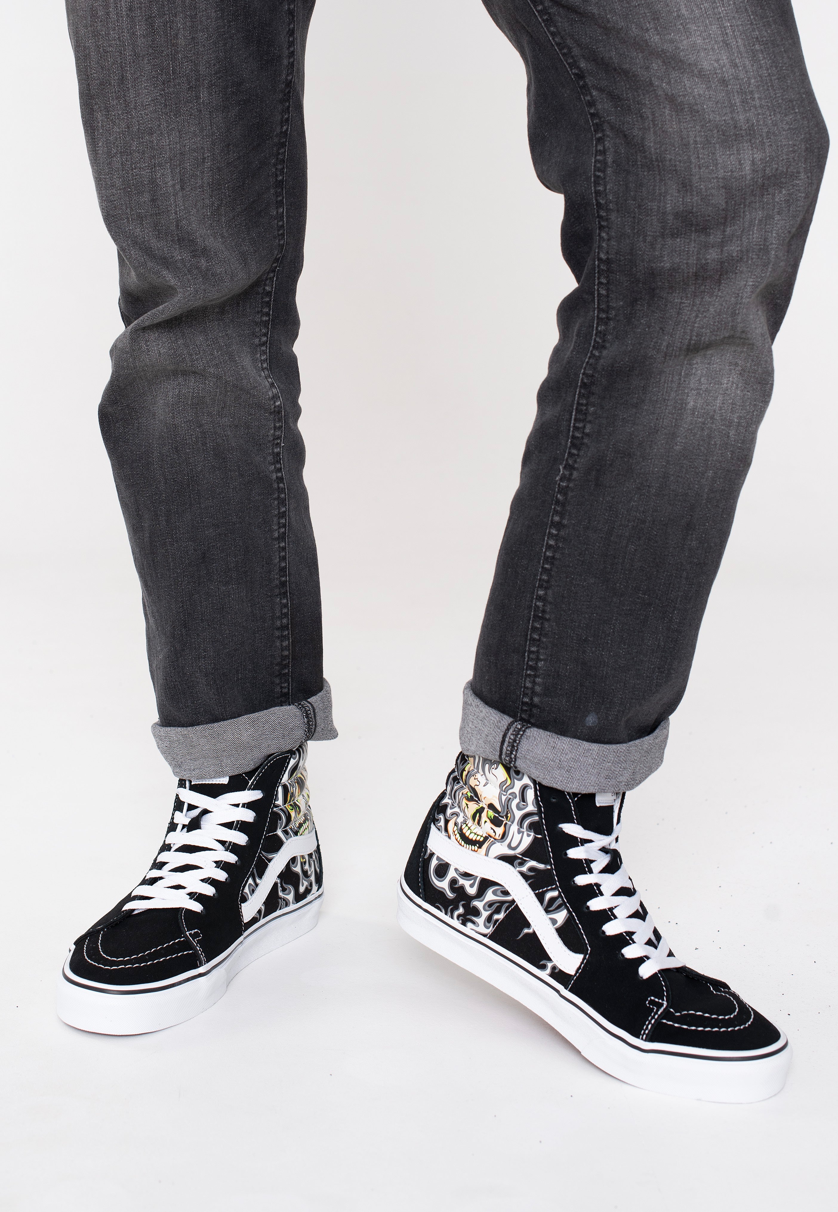 Vans - Sk8-Hi Flame Skull Black/True White - Shoes | Men-Image