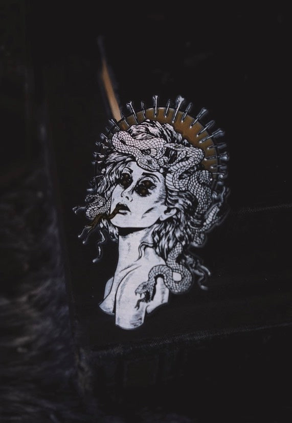 Lively Ghosts - Glowing Medusa - Pin | Neutral-Image