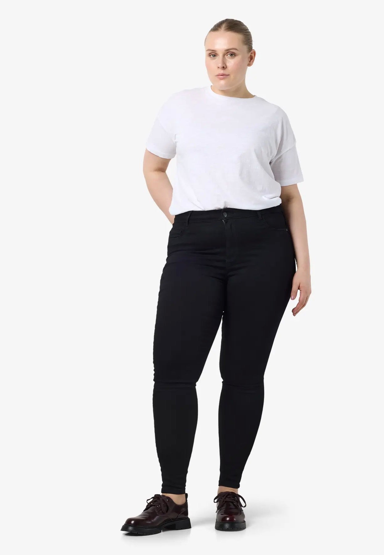 Noisy May - Callie Curve Black Denim - Jeans | Women-Image