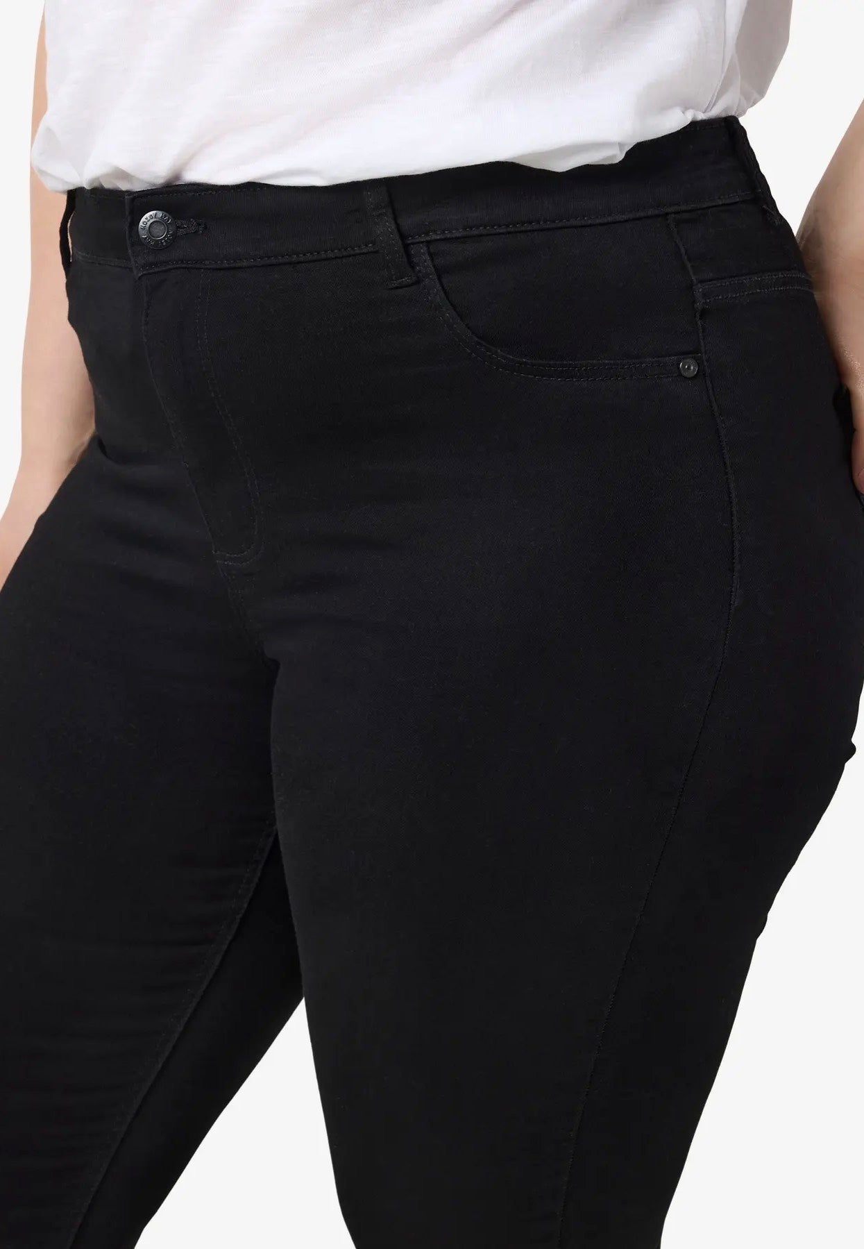 Noisy May - Callie Curve Black Denim - Jeans | Women-Image