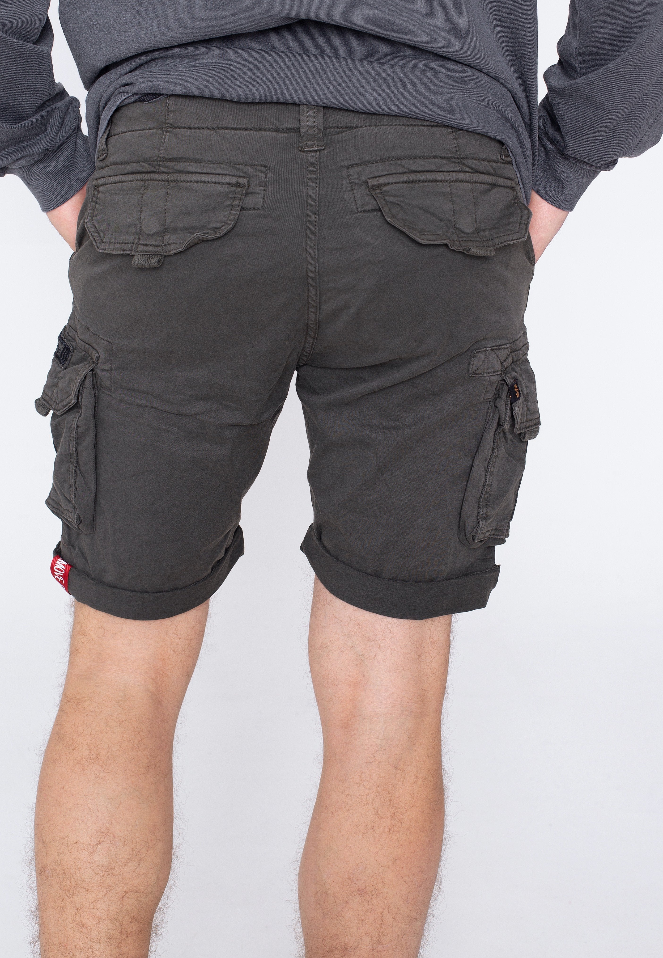 Alpha Industries - Crew Grey Black - Shorts | Men-Image