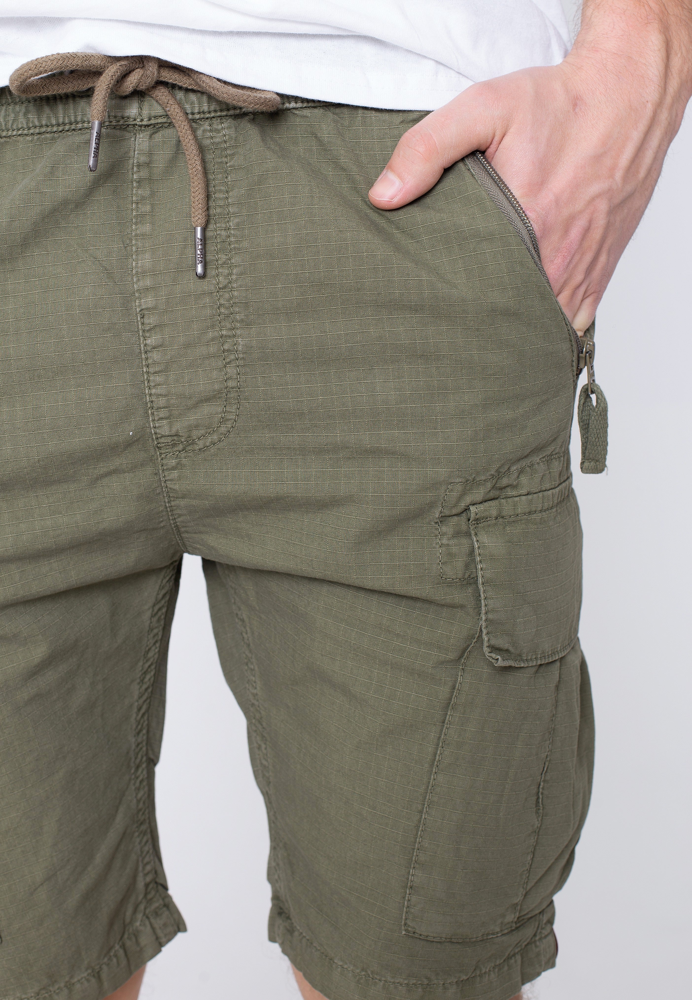 Alpha Industries - Ripstop Jogger Olive - Shorts | Men-Image