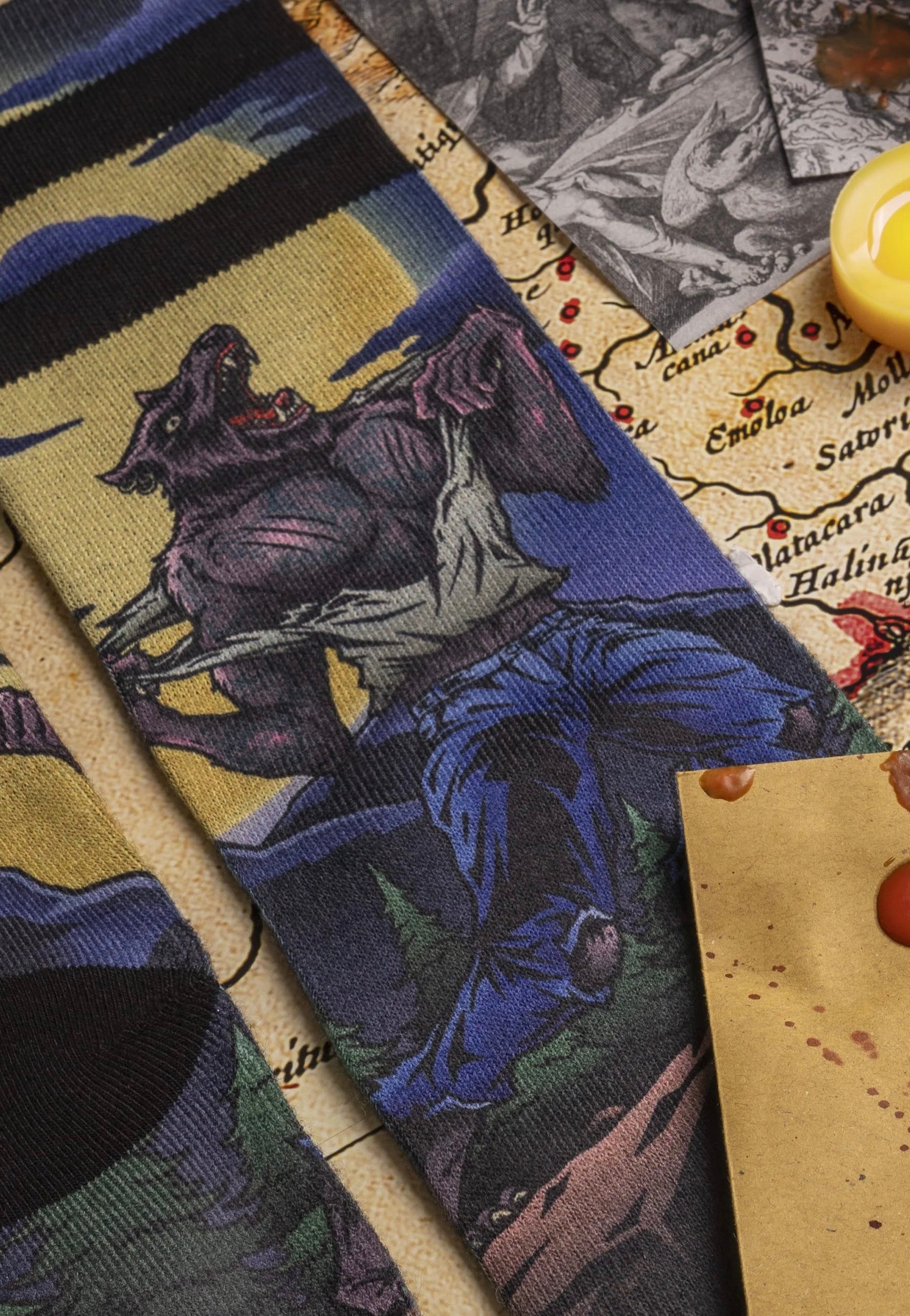 American Socks - Werewolf Mid High - Socks | Neutral-Image