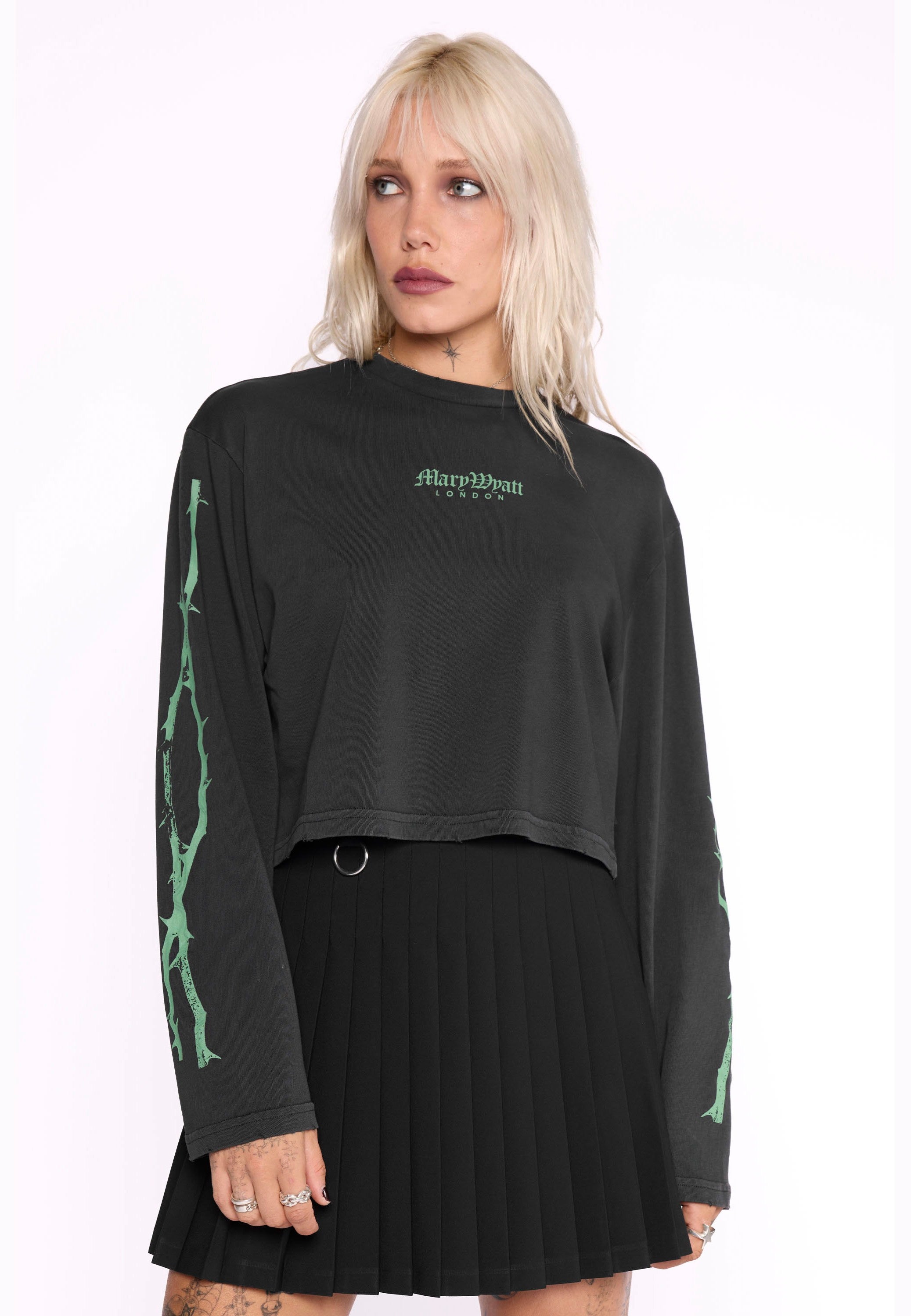 Mary Wyatt - Druidess Vintage Black - Longsleeve | Women-Image