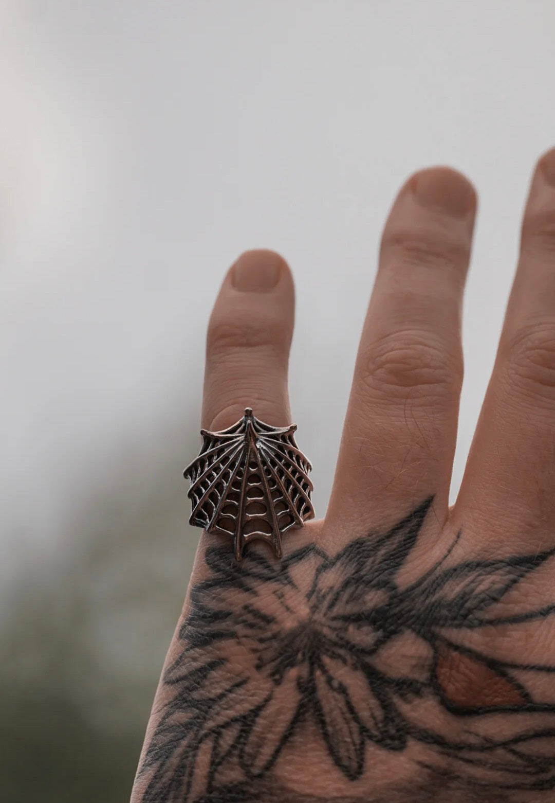 Lively Ghosts - Orb Weaver - Ring | Neutral-Image