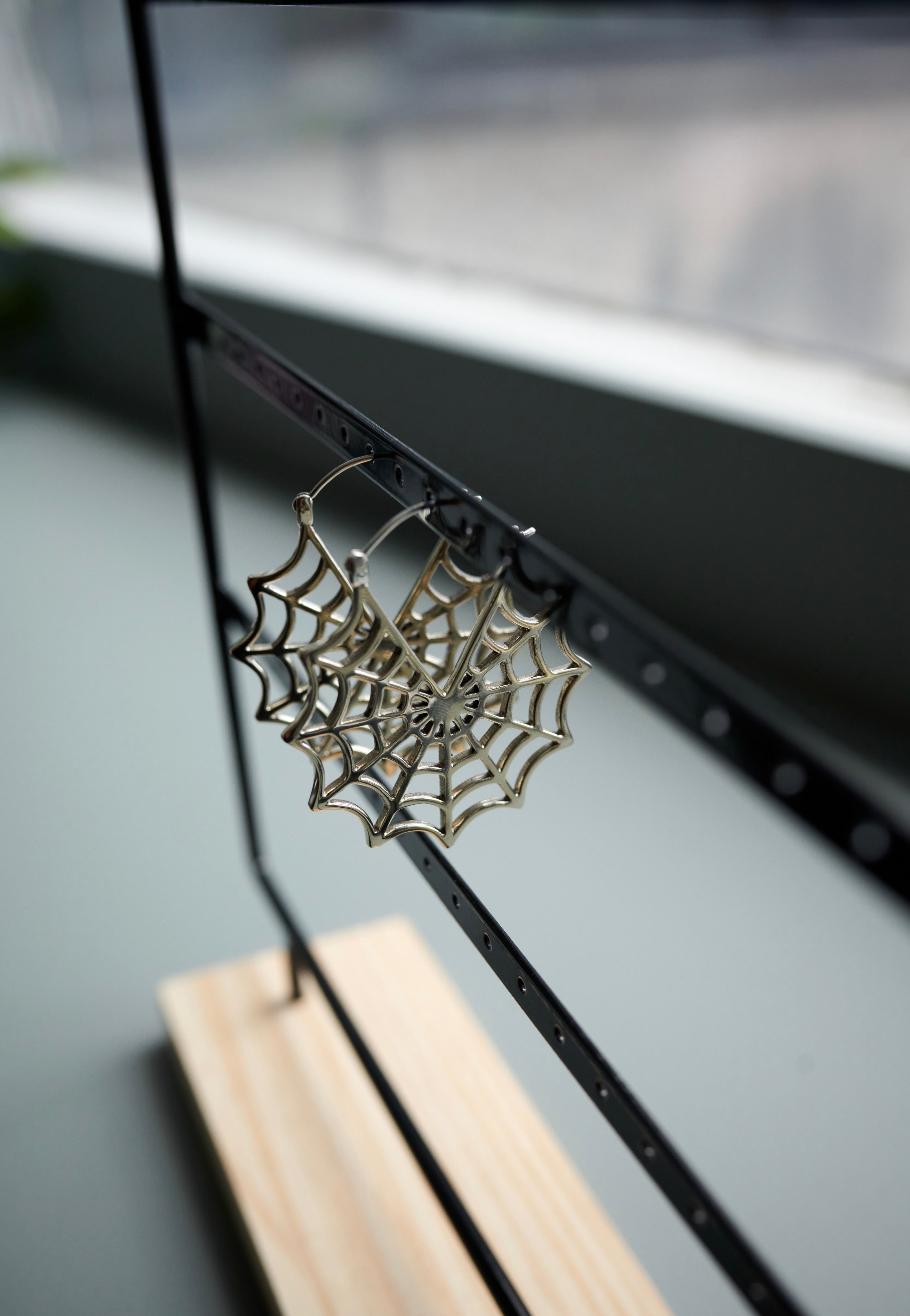 Ask & Embla - Lilith Cobweb Silver - Earrings | Neutral-Image