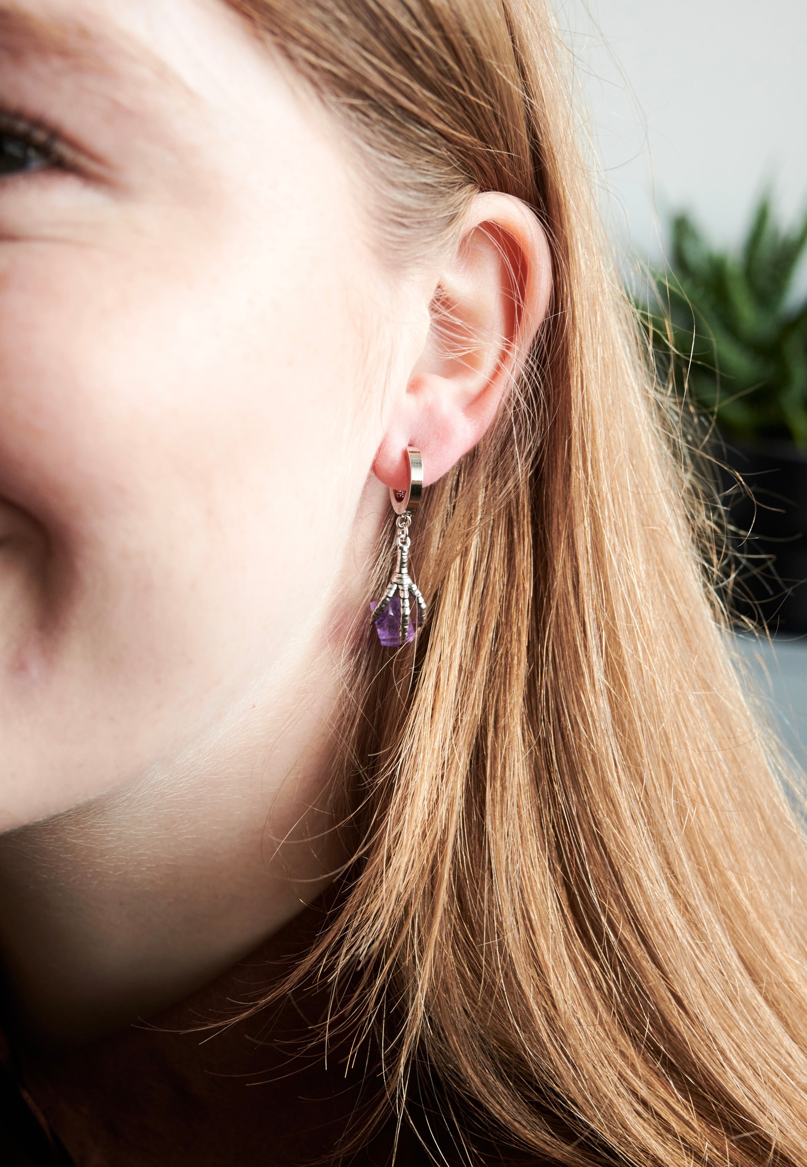 Ask & Embla - Quill Smoky Claw Purple - Earrings | Neutral-Image