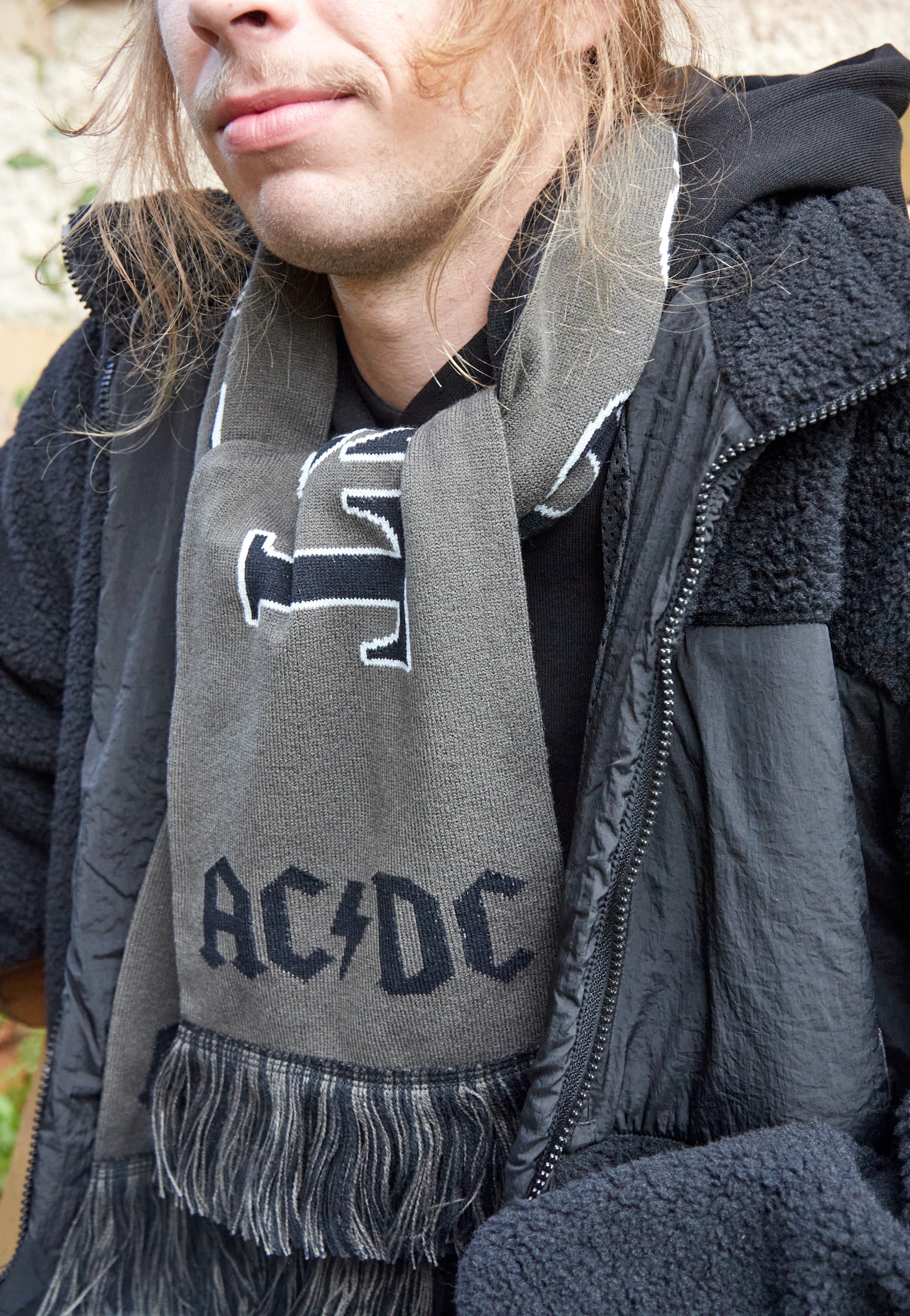 AC/DC - Back In Black - Scarf | Neutral-Image