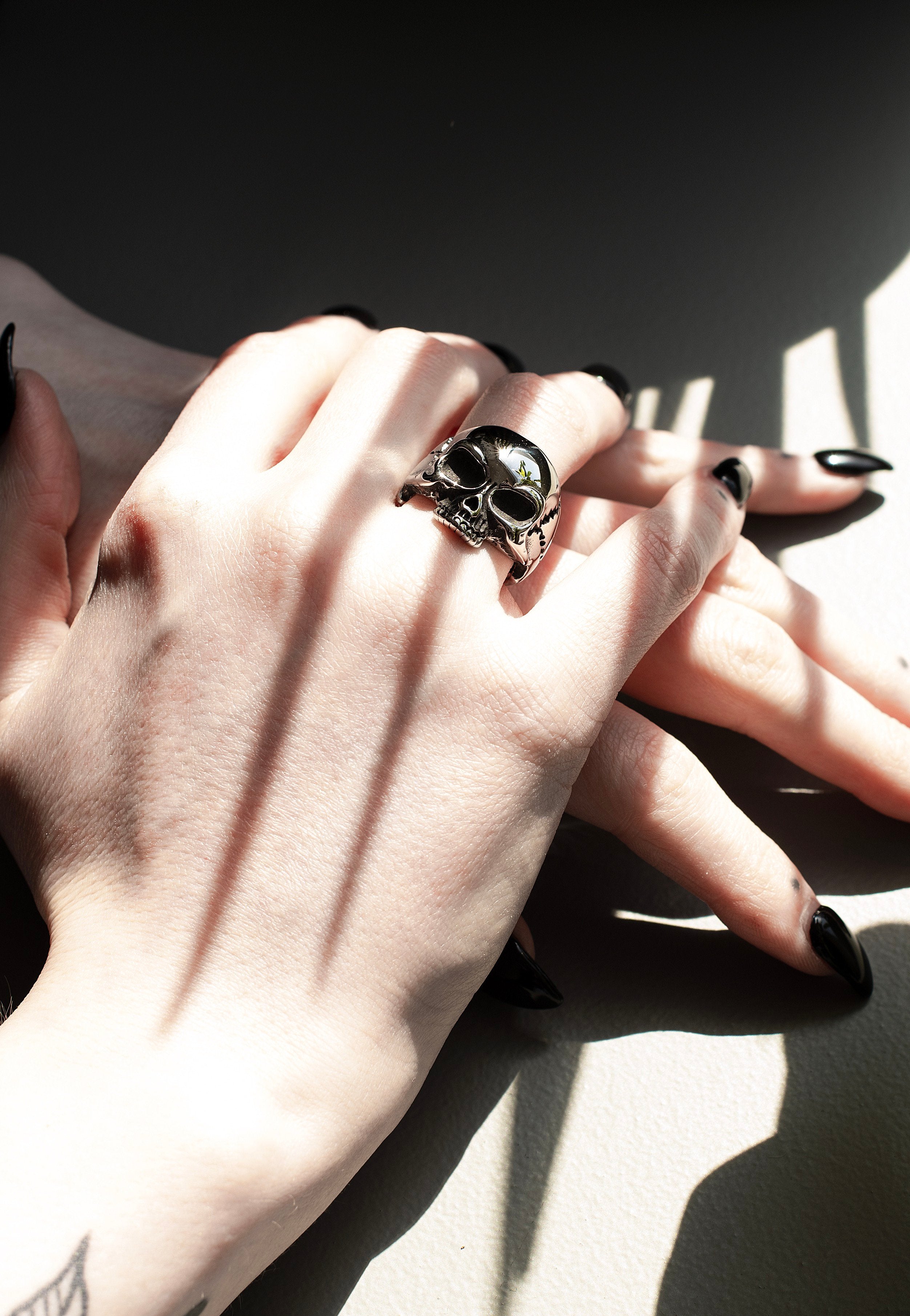 etNox - Simple Skull Silver - Ring | Neutral-Image