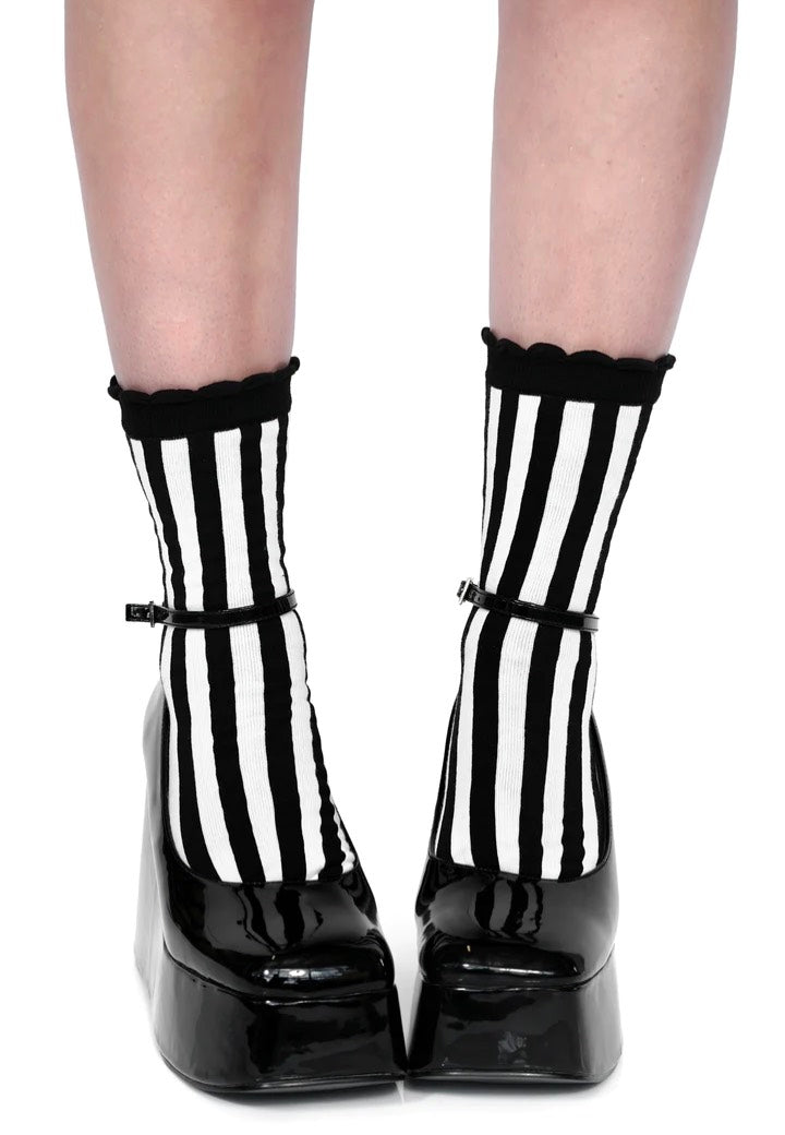 Foxblood - Vertical Stripes Black/White - Socks | Neutral-Image