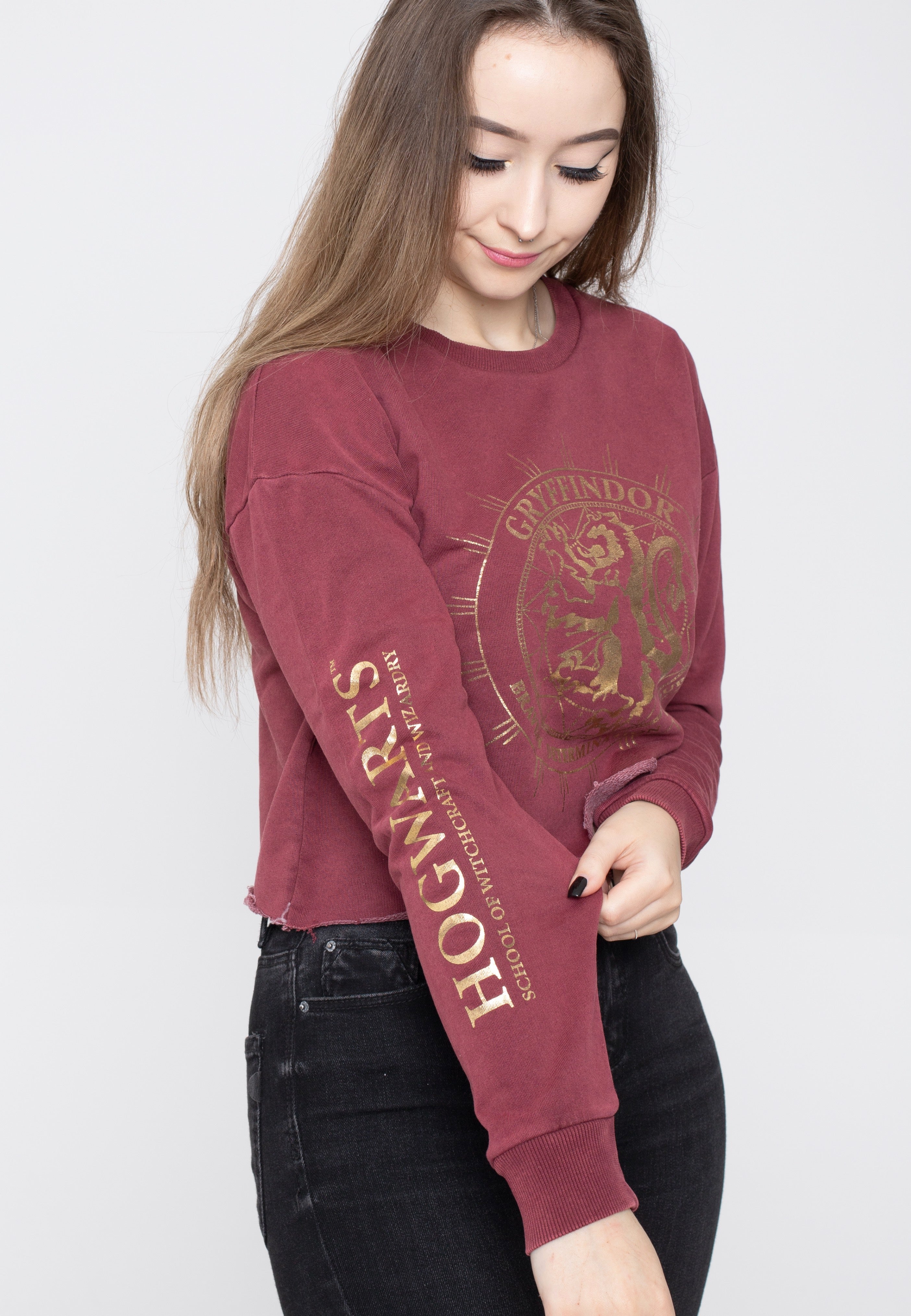 Harry Potter - Gryffindor Cropped Wine Red Acid Wash - Sweater | Women-Image