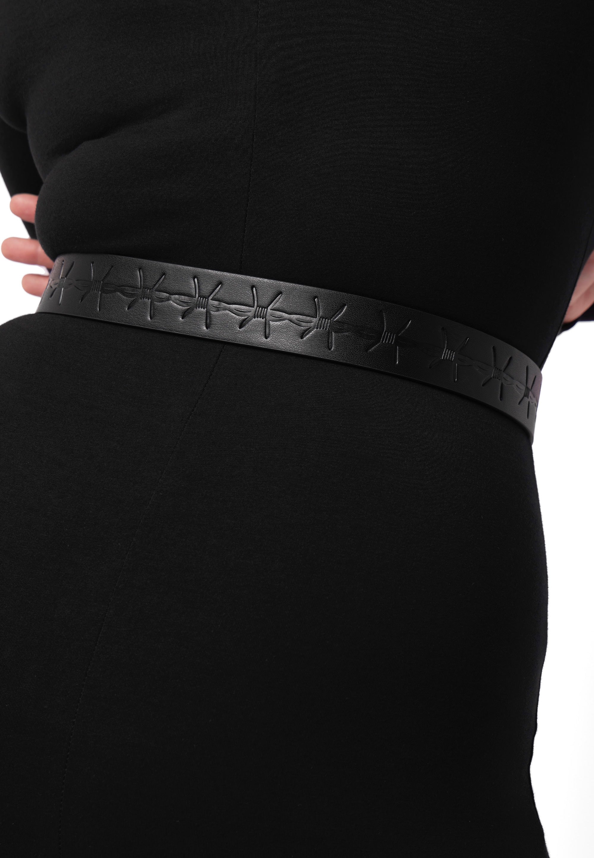 Mary Wyatt - Hellion Appleskin Vegan Leather Chain Black - Belt | Neutral-Image