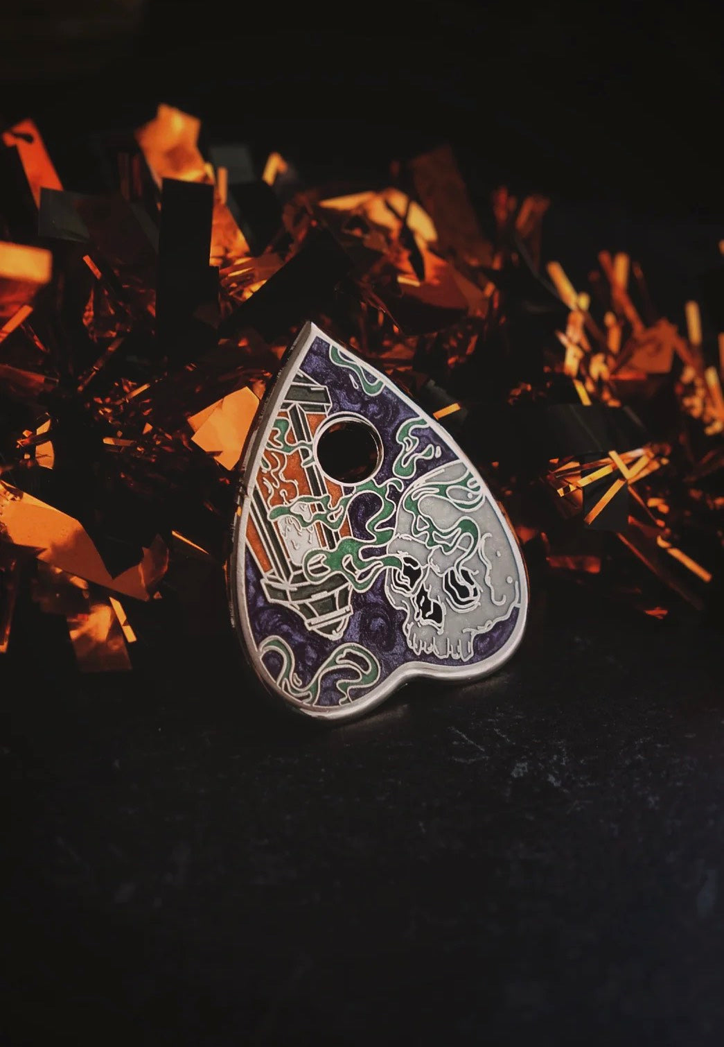 Lively Ghosts - Voodoo Void Skull/Lantern Planchette - Pin | Neutral-Image