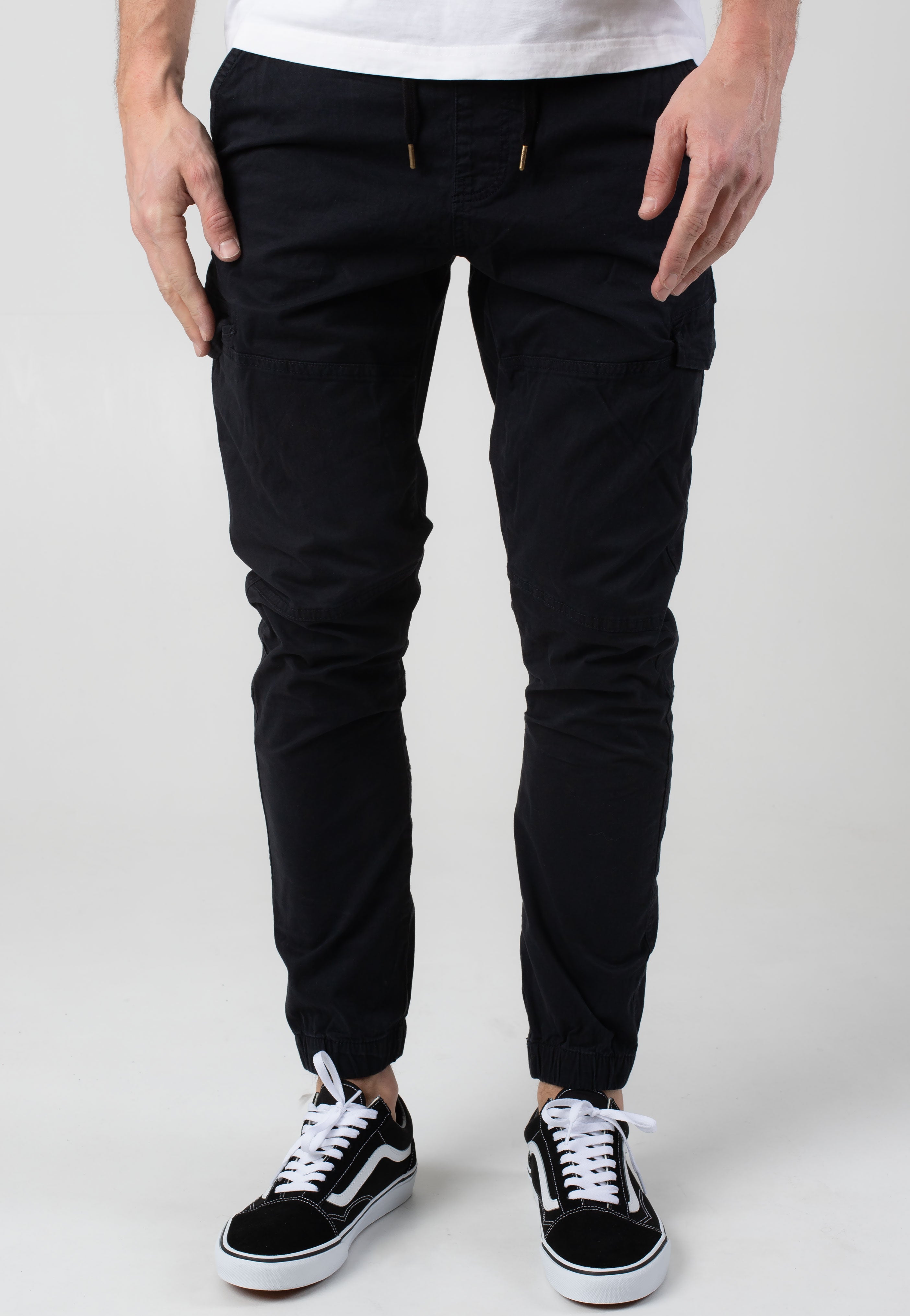 Indicode - Levino Black - Pants | Men-Image