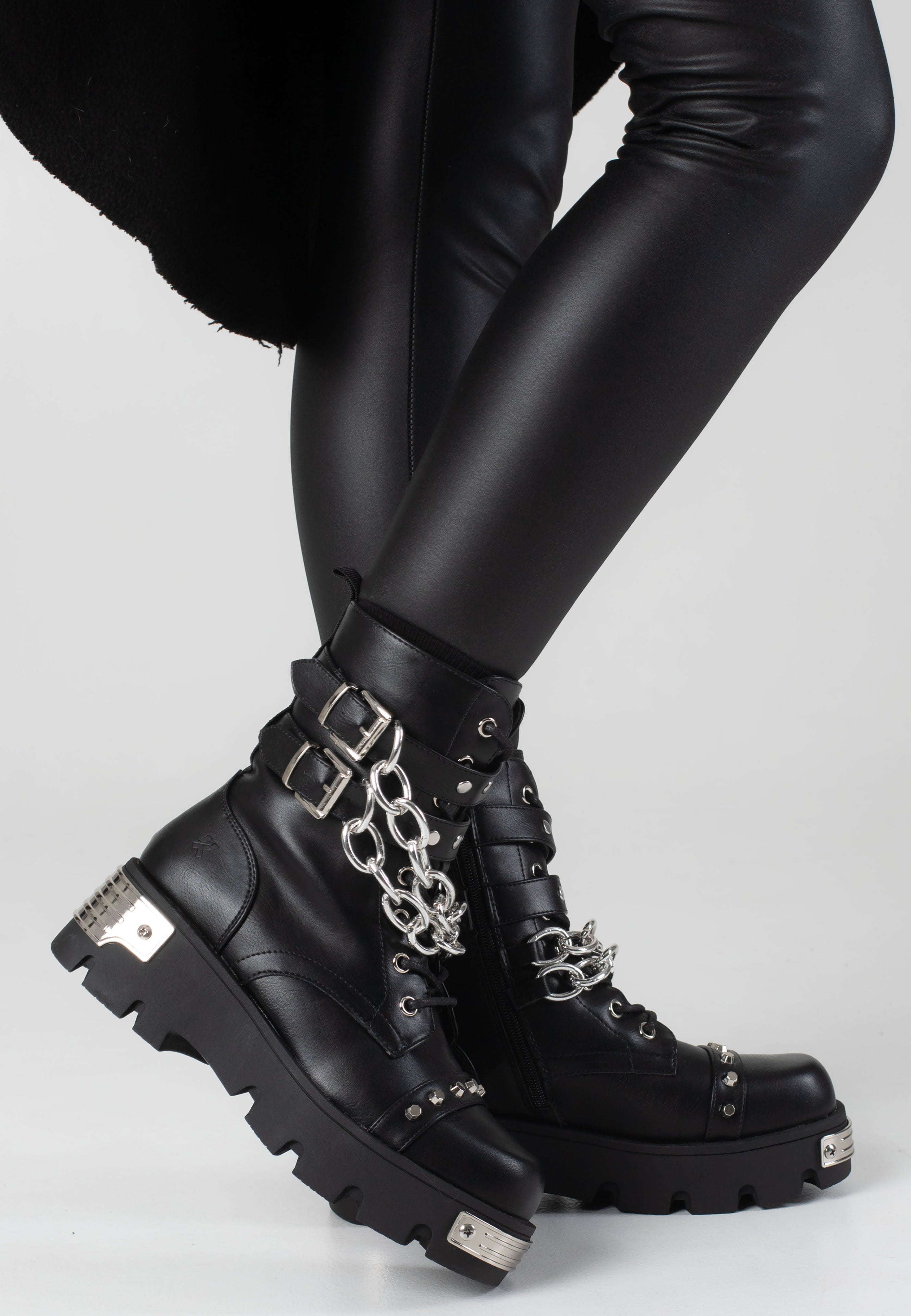 Koi Footwear - Shackled Shadows Heavy Duty Chain Biker Black - Girl Shoes | Women-Image