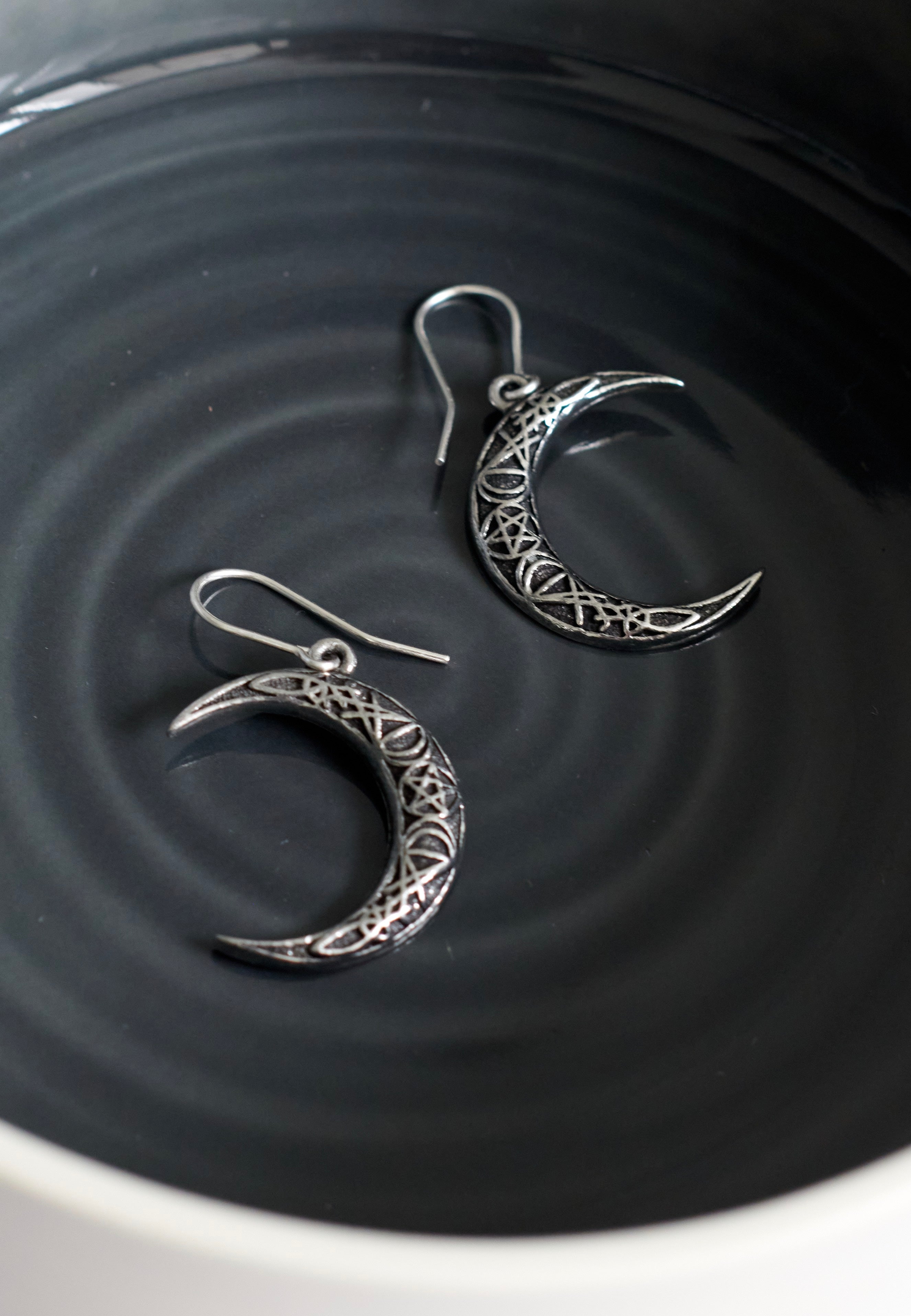 Alchemy England - A Pact With A Prince Silver - Earrings | Neutral-Image