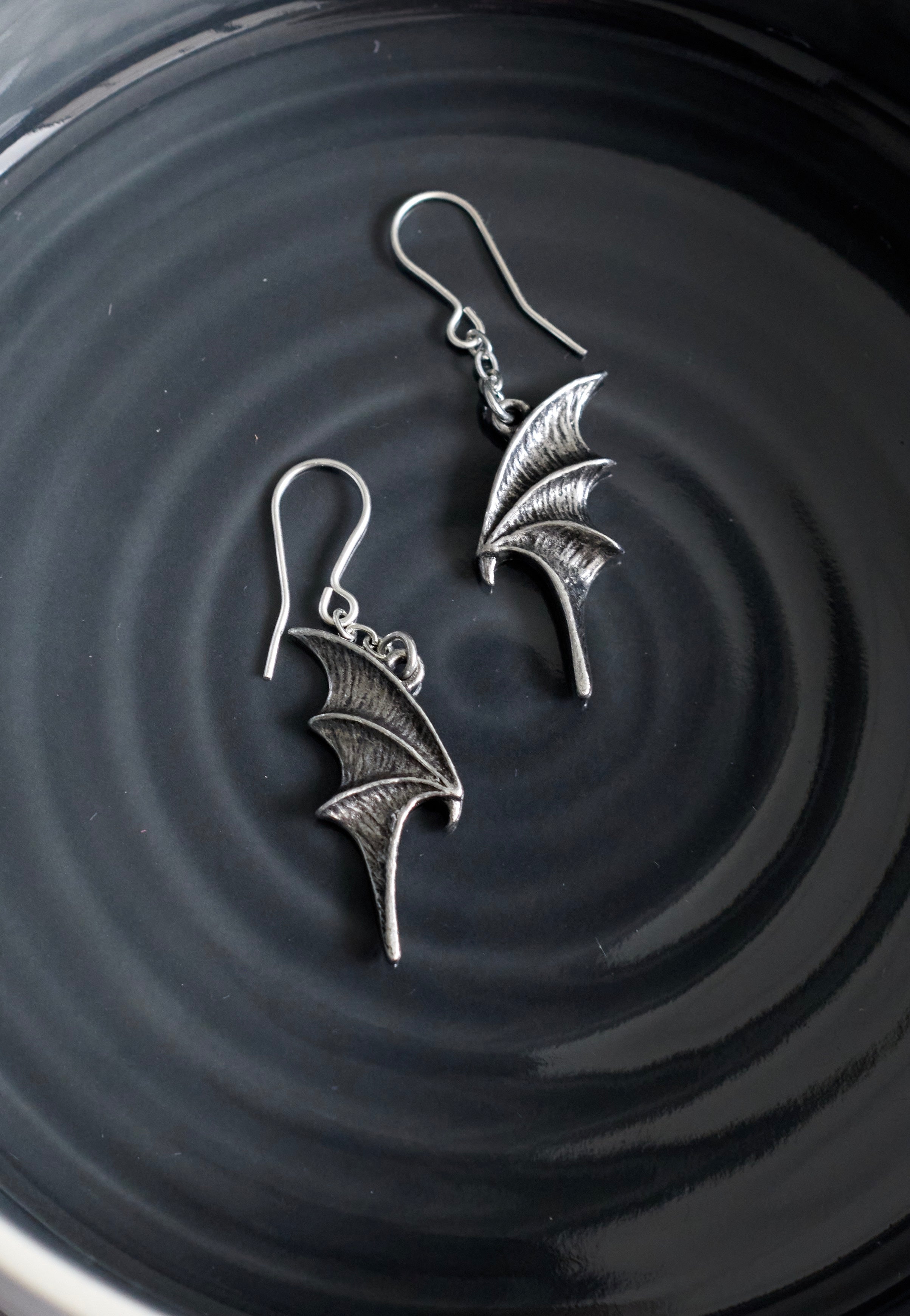 Alchemy England - A Night With Goethe Droppers Silver - Earrings | Neutral-Image