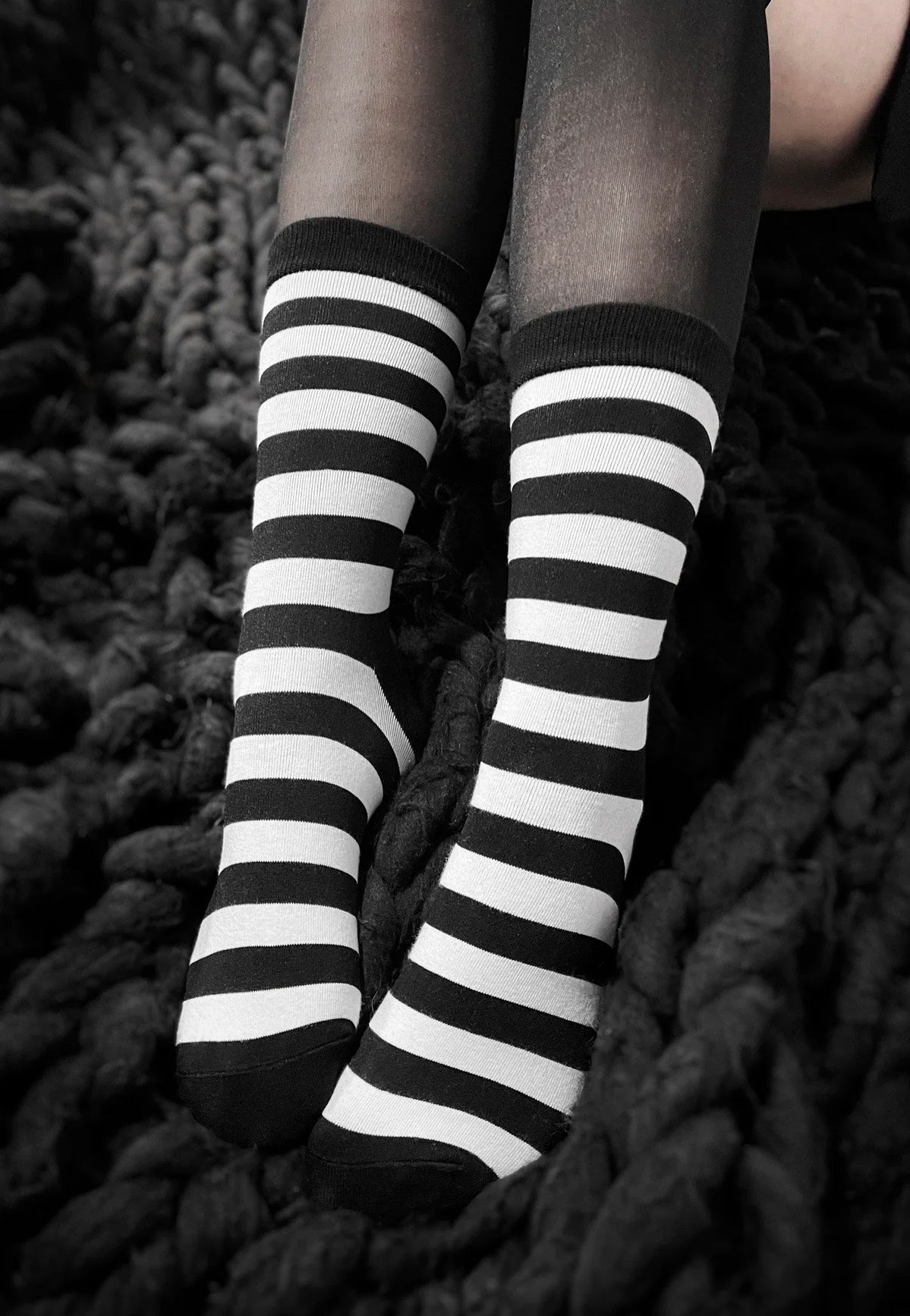 Foxblood - Lovett Horizontal Striped Black - Socks | Neutral-Image