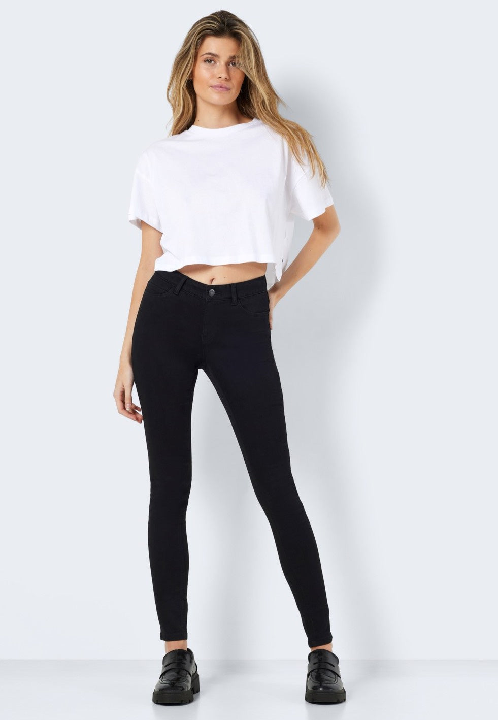 Noisy May - Billie Normal Waist Skinny Black - Jeans | Women-Image