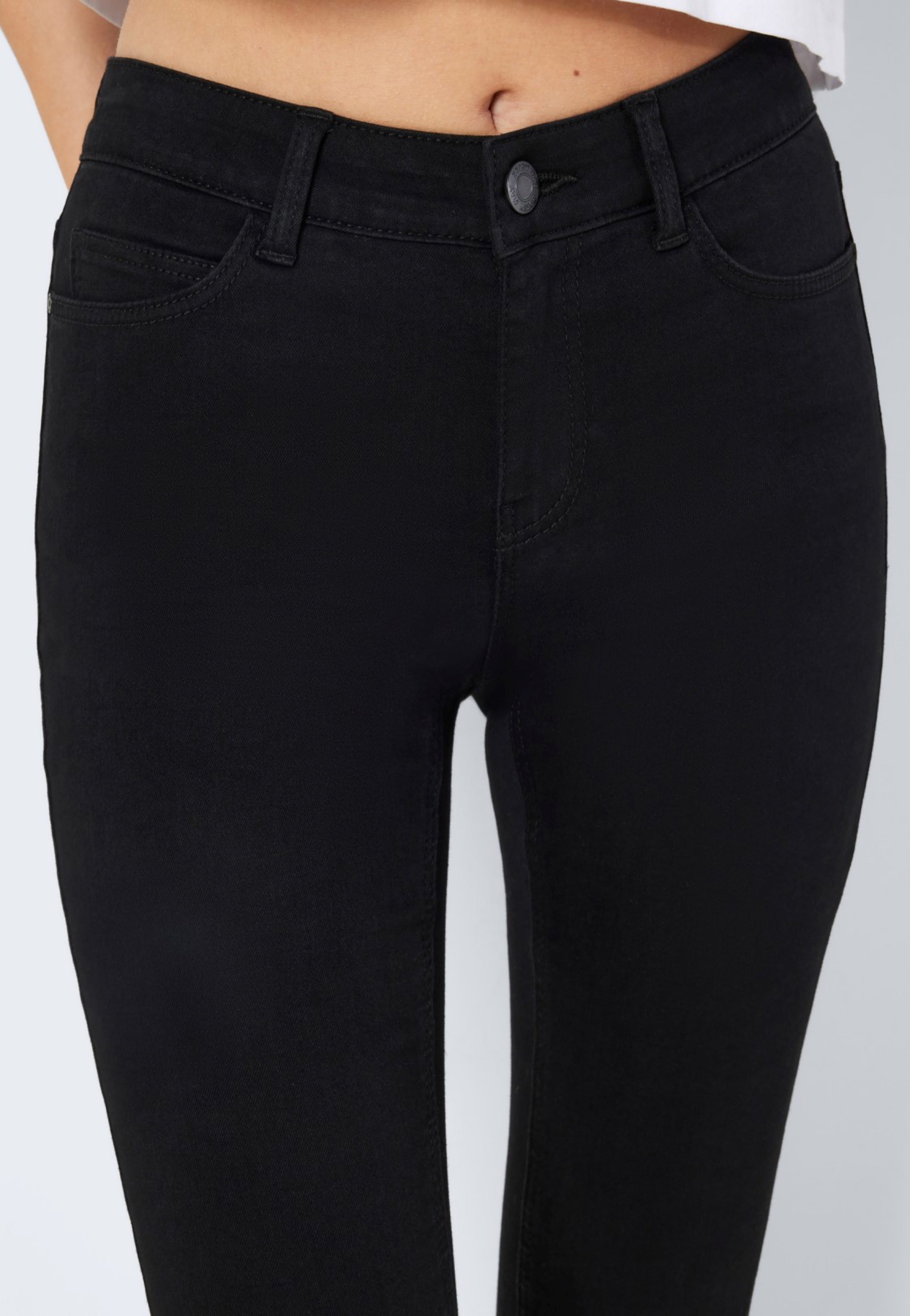 Noisy May - Billie Normal Waist Skinny Black - Jeans | Women-Image