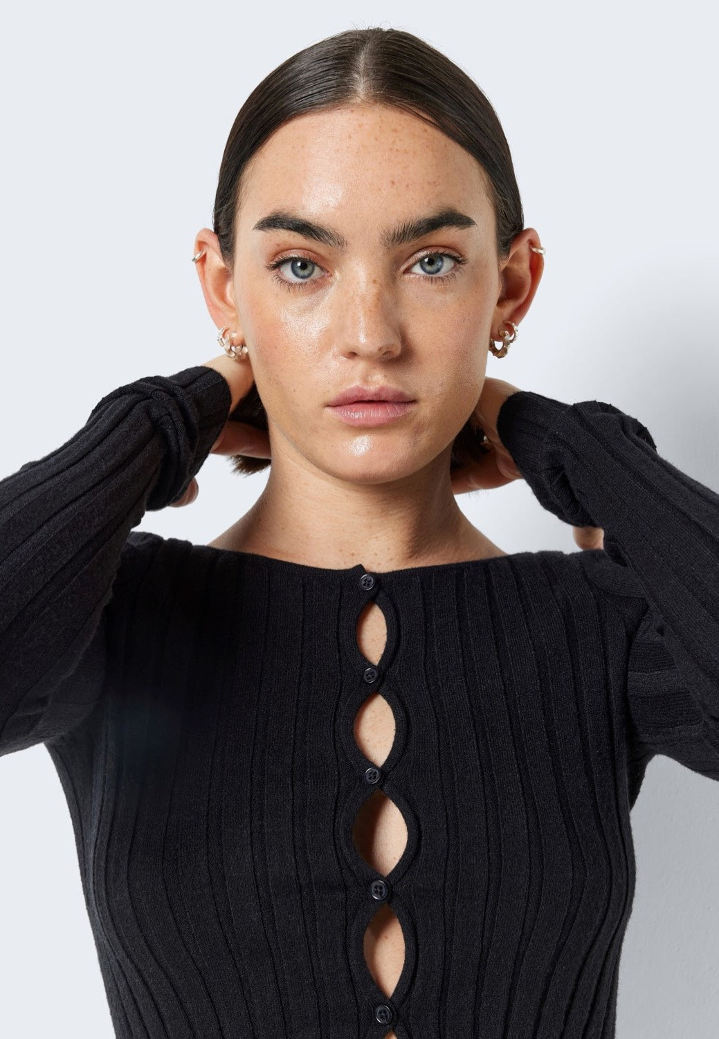 Noisy May - Frey Boatneck Cut Out Black - Cardigan | Women-Image