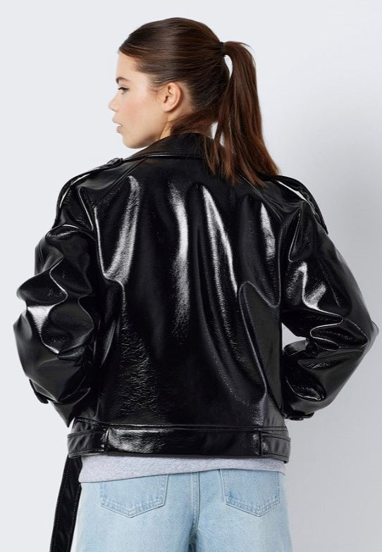 Noisy May - Neal Vinyl Short Black - Jacket | Women-Image