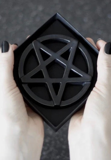 Kaamos Co. - Spatanic Pentagram - Soap Dish | Neutral-Image