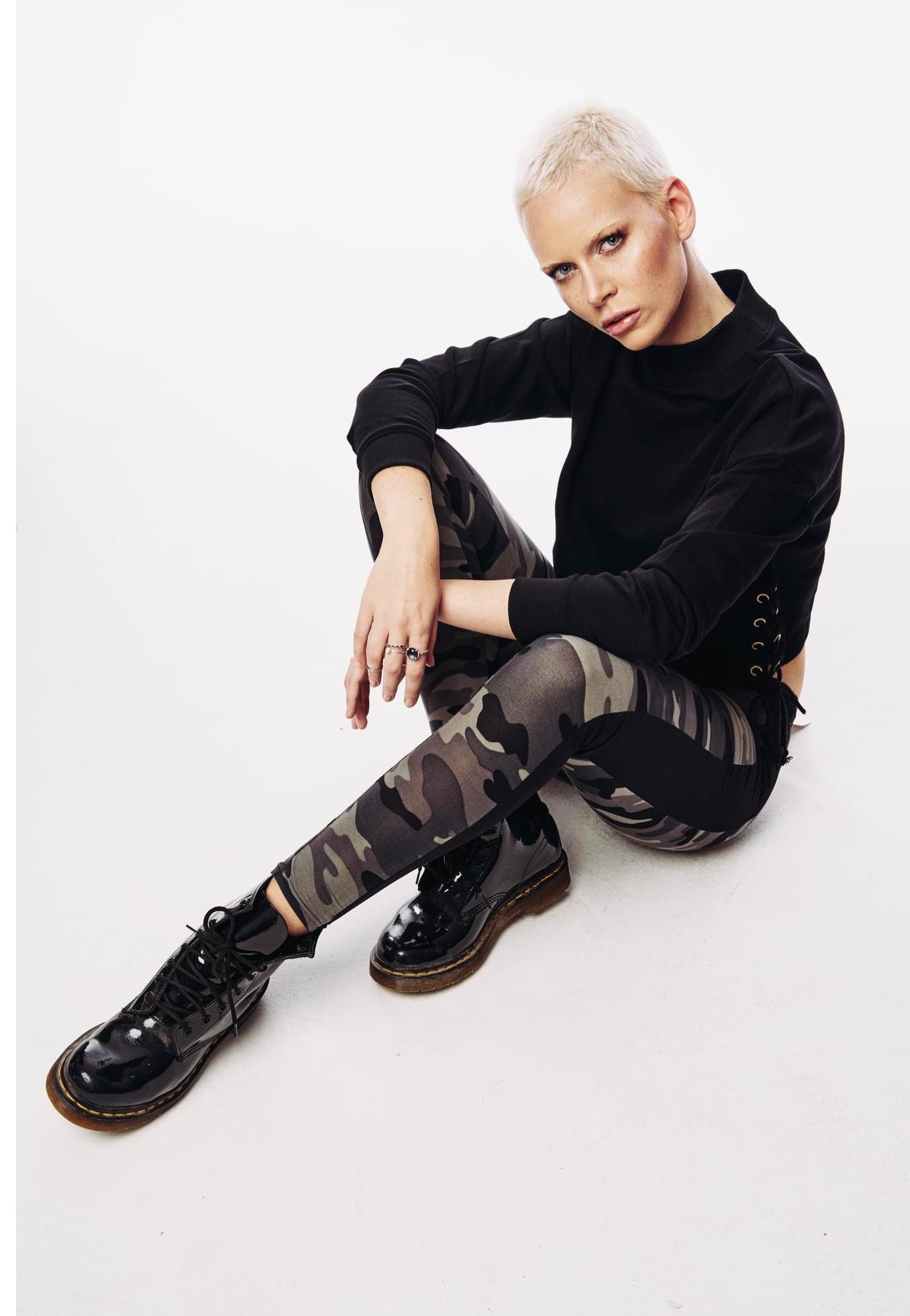 Urban Classics - Ladies Stripe Woodcamo/Black - Leggings | Women-Image