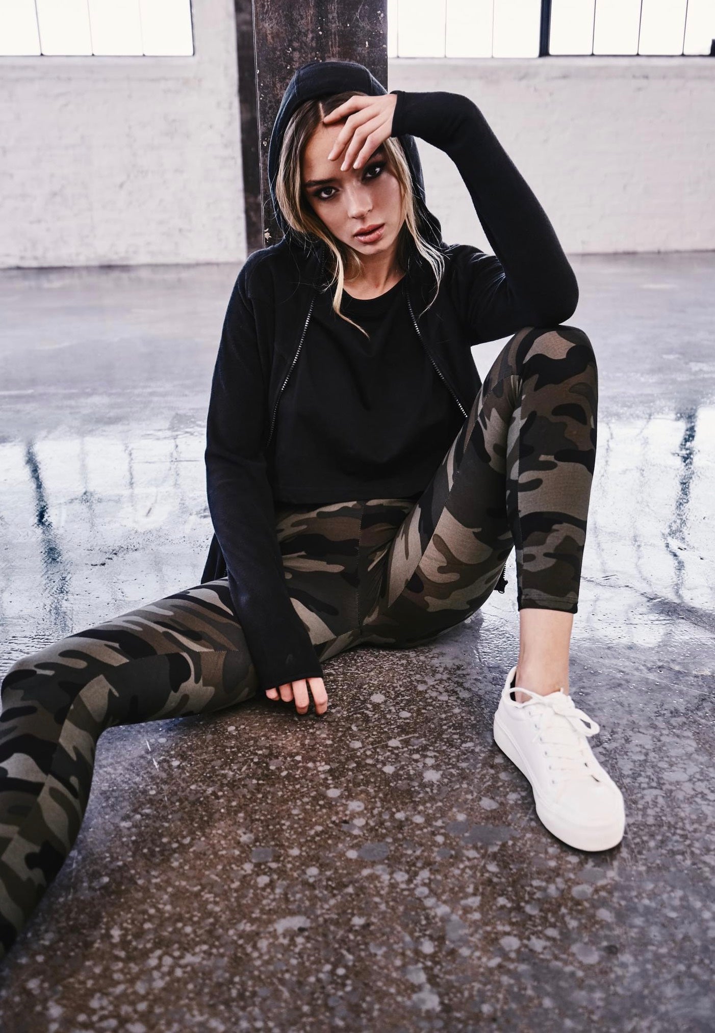 Urban Classics - Ladies Stripe Woodcamo/Black - Leggings | Women-Image