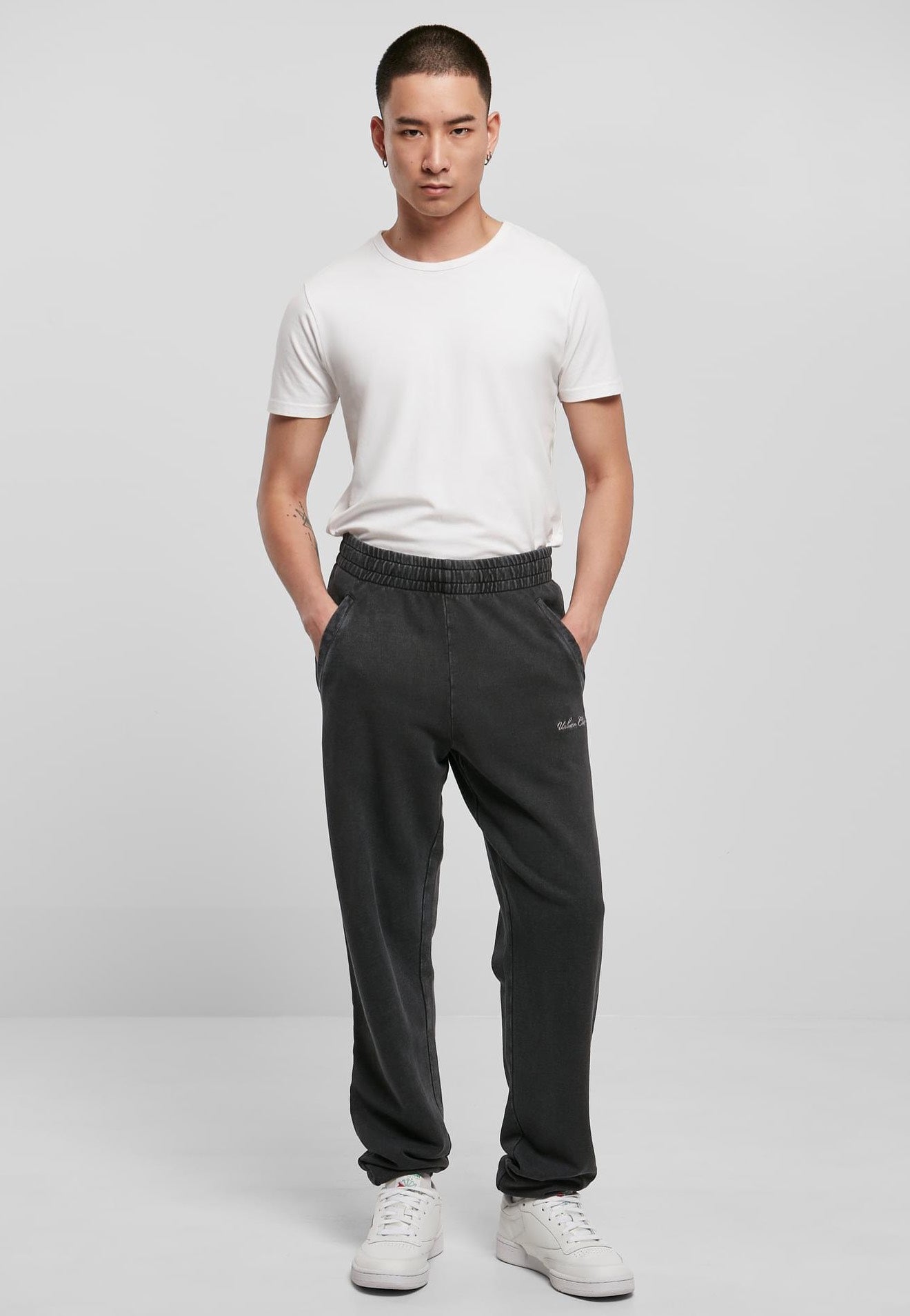 Urban Classics - Small Embroidery Black - Sweat Pants | Men-Image