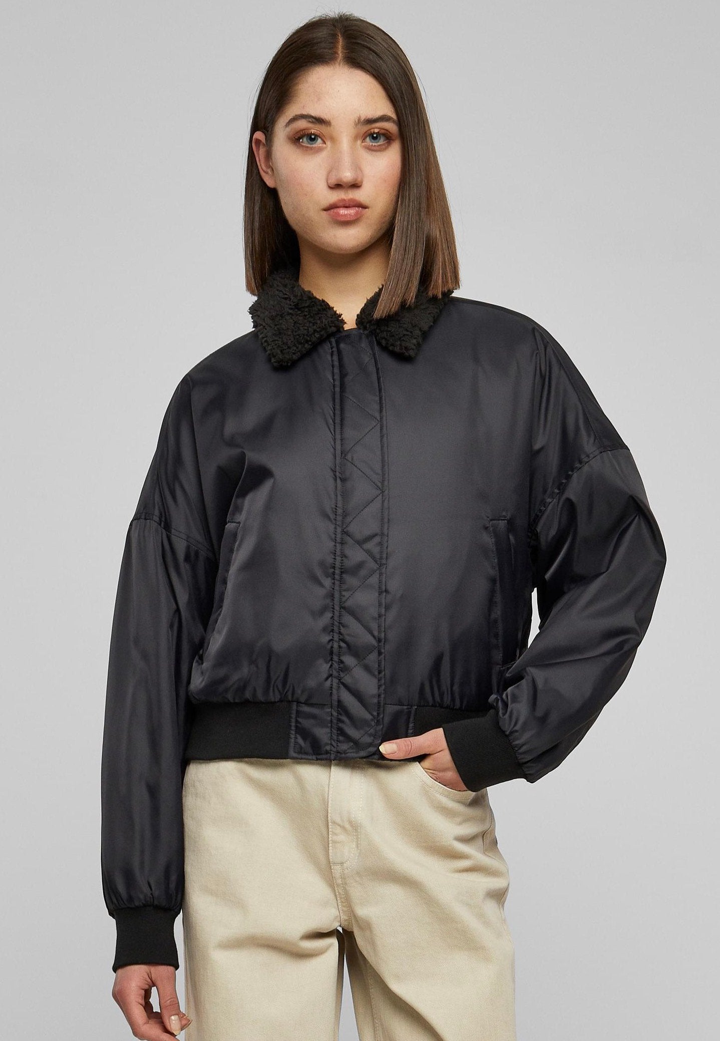 Urban Classics - Pilot Bomber Black - Jacket | Women-Image