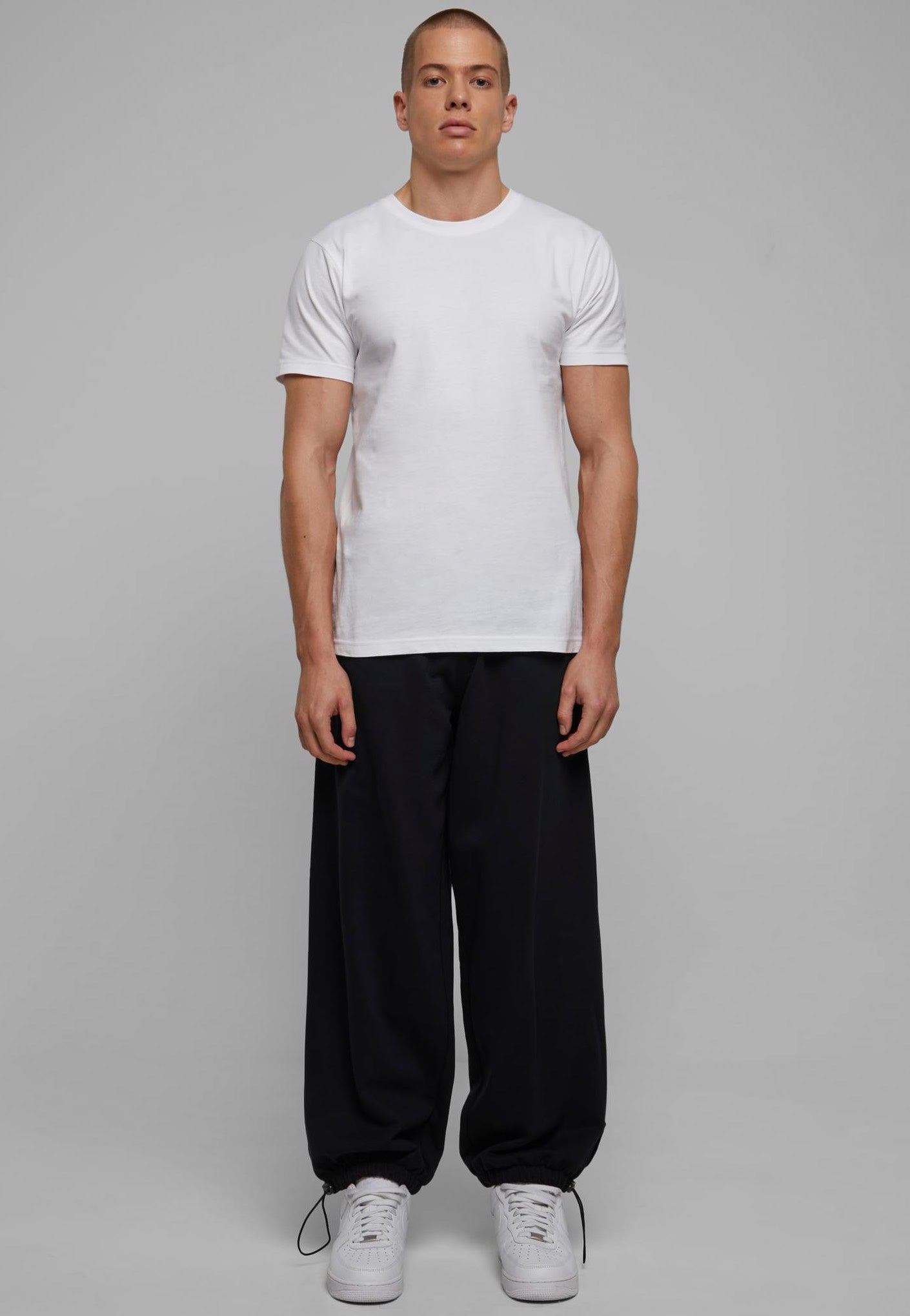 Urban Classics - Parachute Heavy Black - Sweat Pants | Men-Image