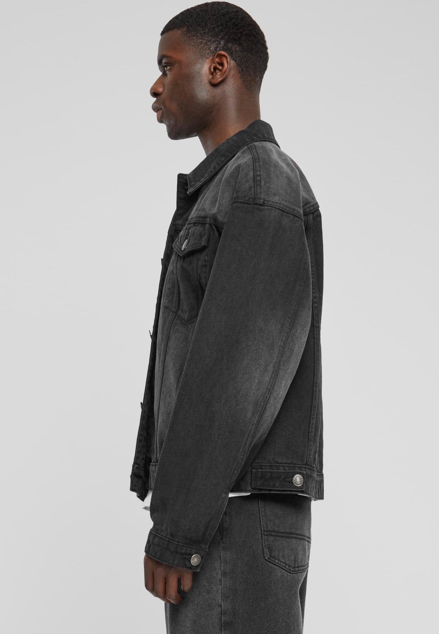 Urban Classics - Heavy Ounce Boxy Denim Black Washed - Jeans Jacket | Men-Image