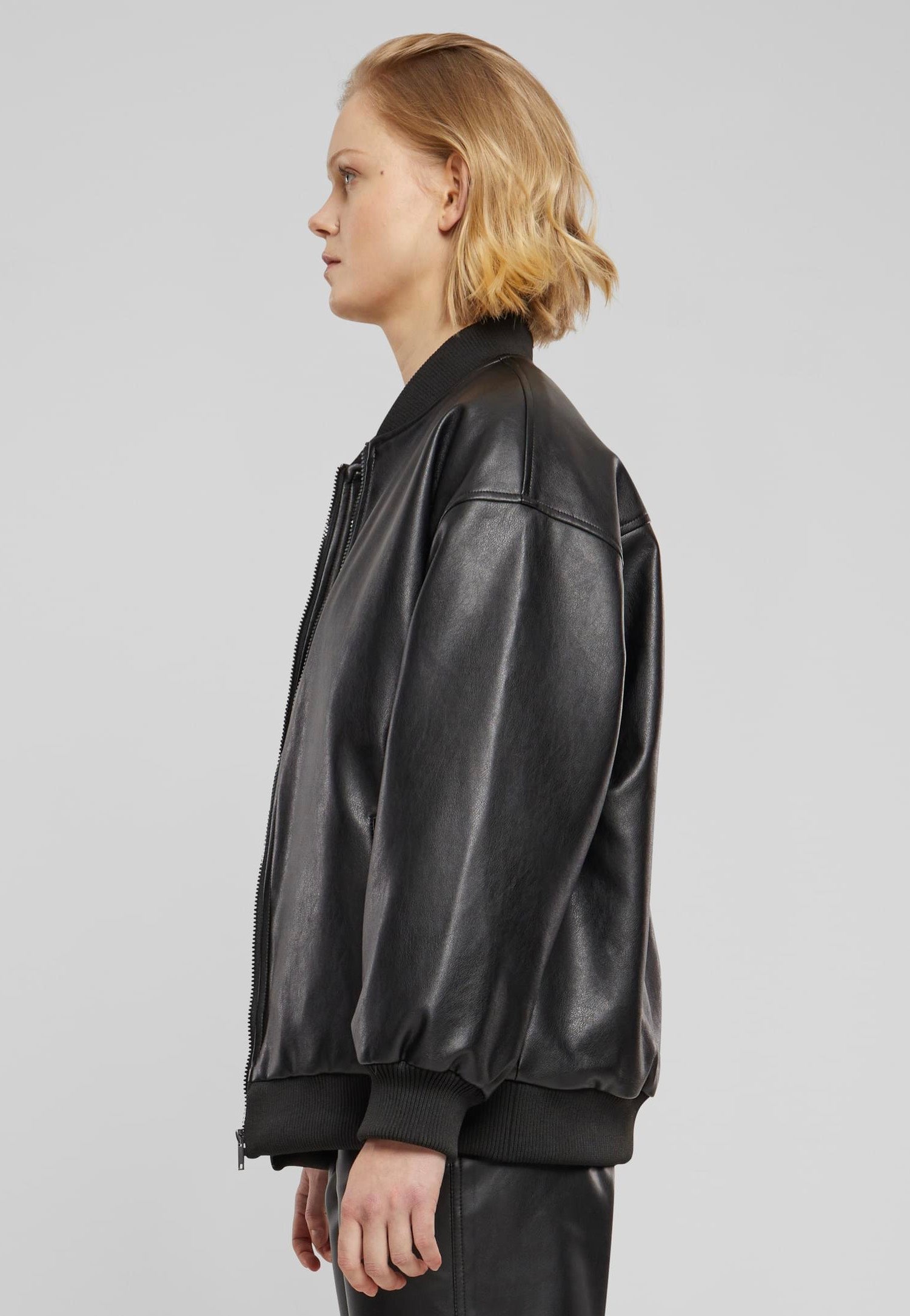 Urban Classics - Ladies Synthetic Leather Bomber Black - Leather Jacket | Women-Image