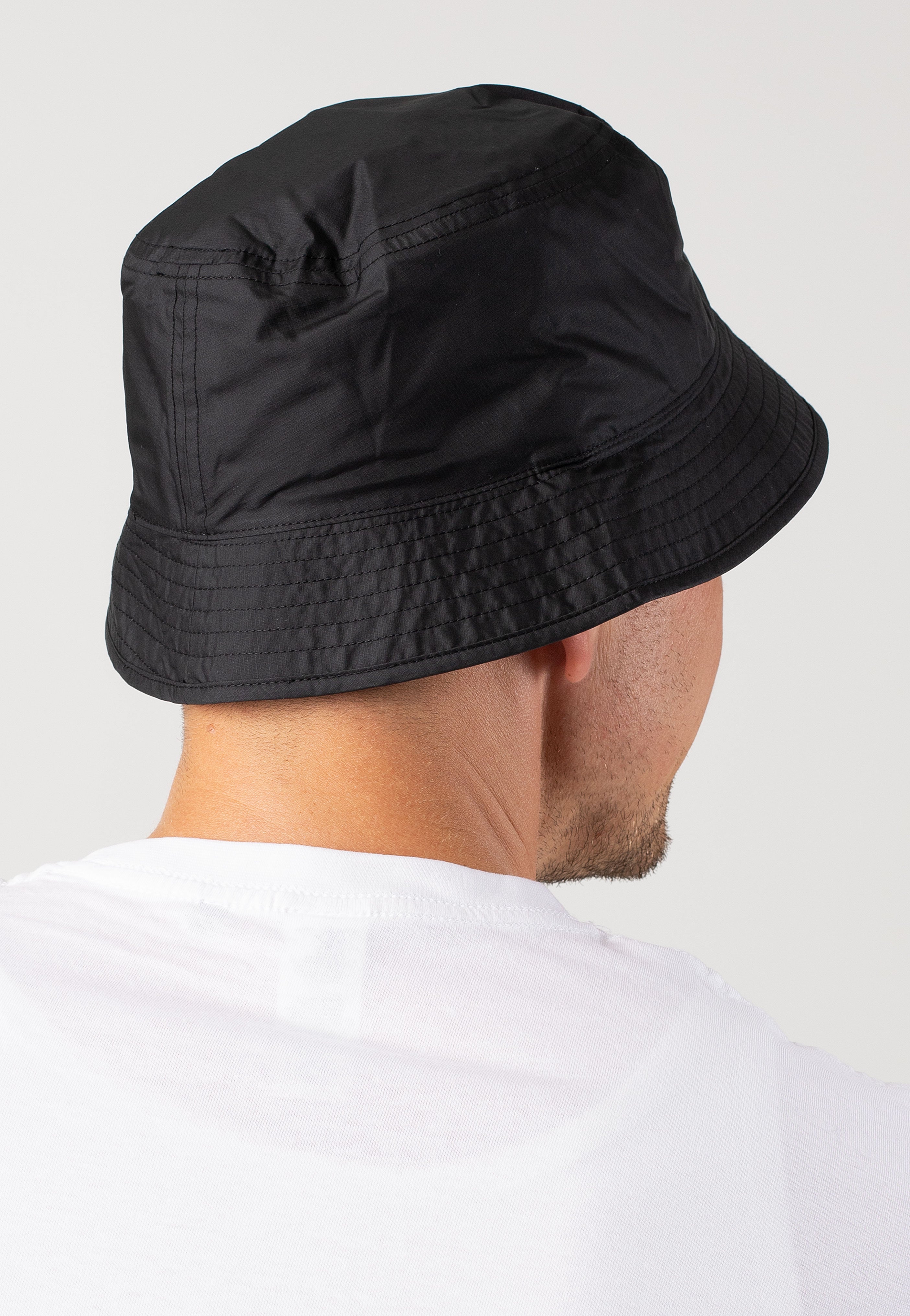 The North Face Sun Stash Tnf Black Tnf White Bucket Hat Nuclear Blast