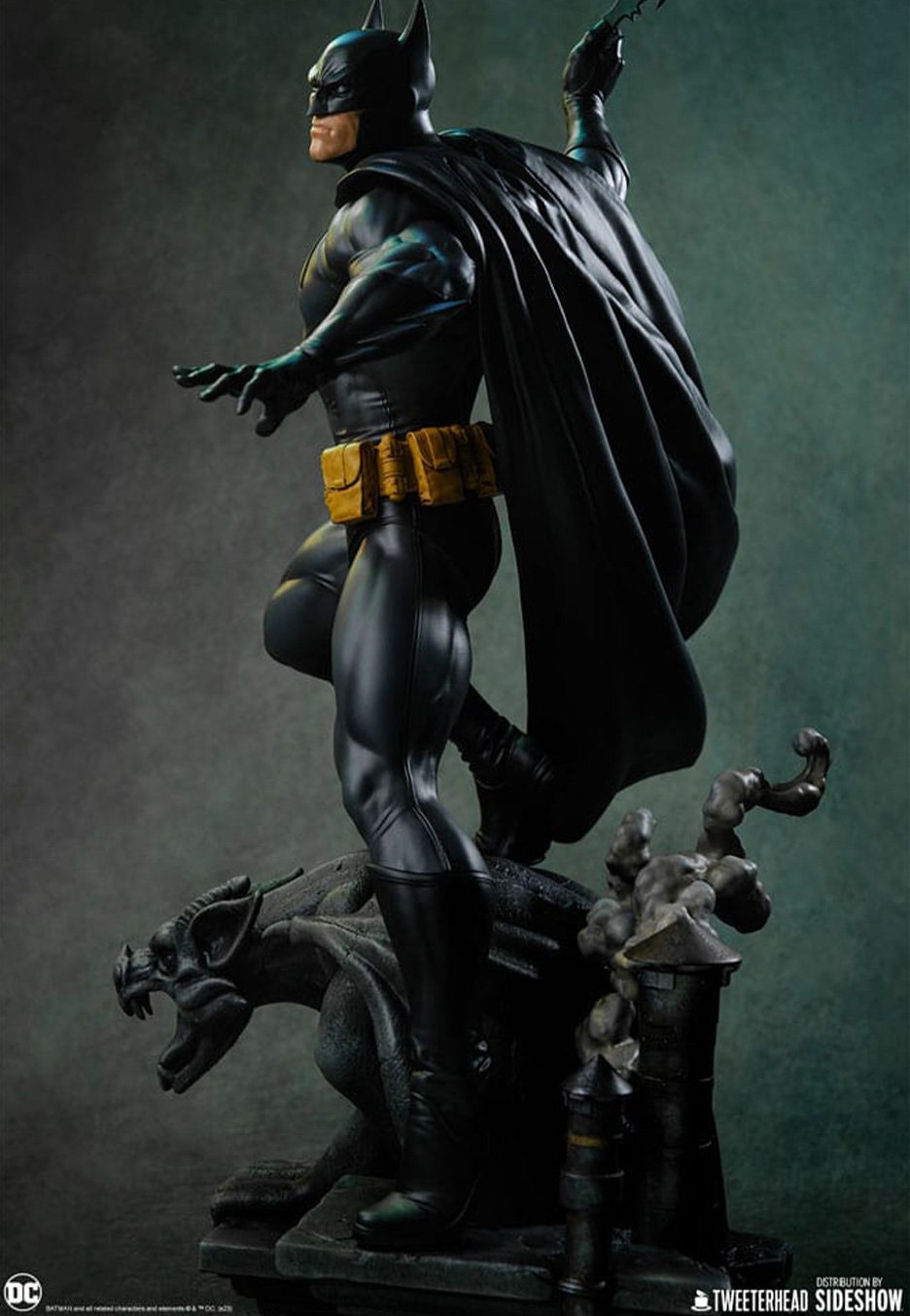 Batman - Batman 1/6 (Black and Gray Edition) - Statue | Neutral-Image