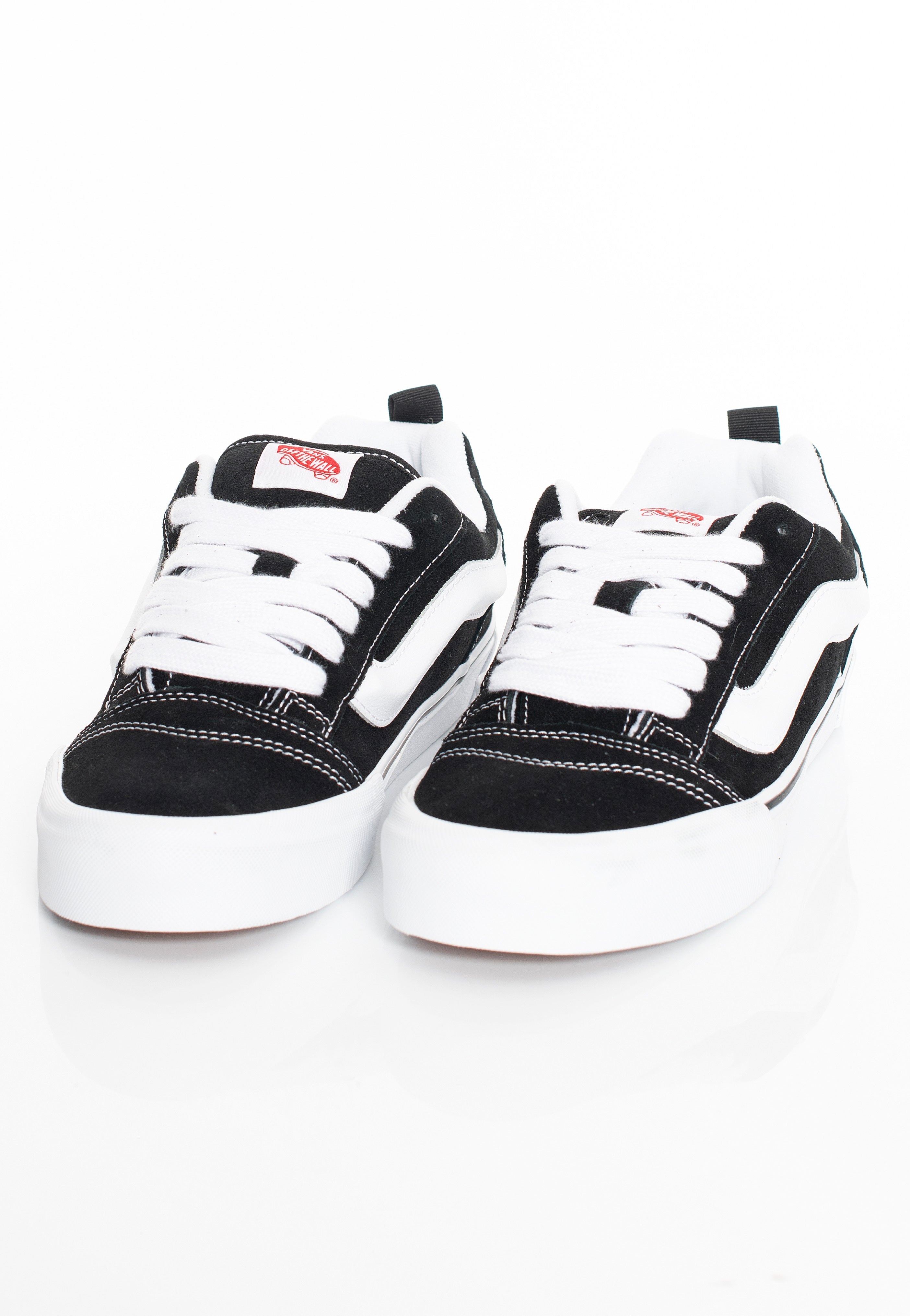 Vans - Knu Skool Black/True White - Shoes | Men-Image