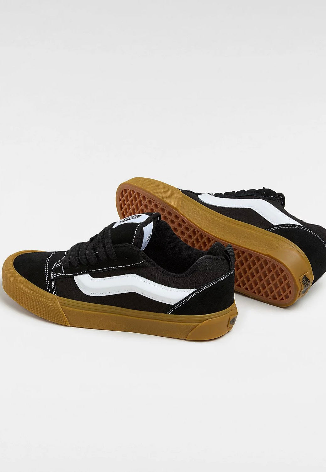 Vans - Knu Skool Black/Gum - Shoes | Men-Image