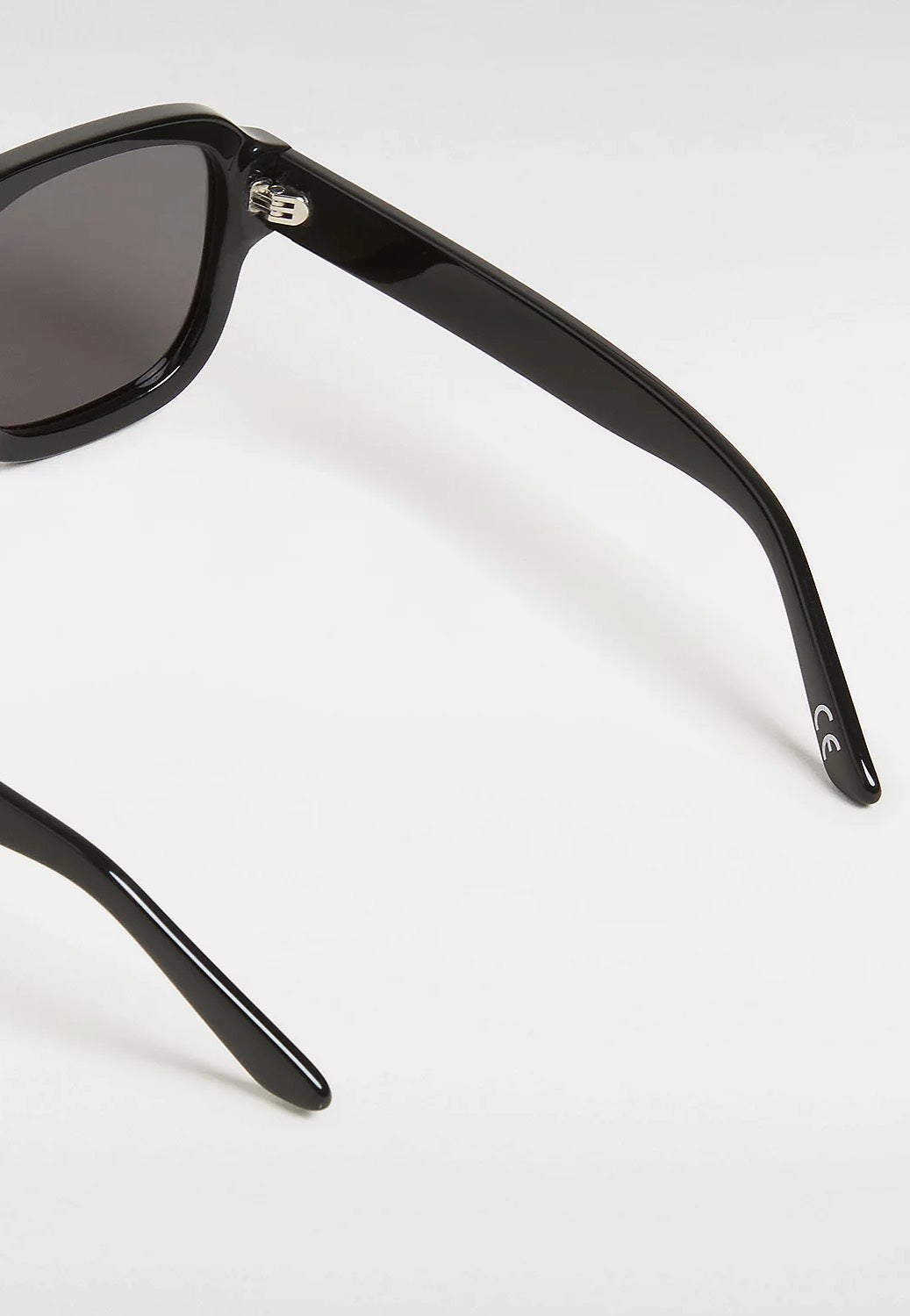 Vans - 66 Black - Sunglasses | Neutral-Image