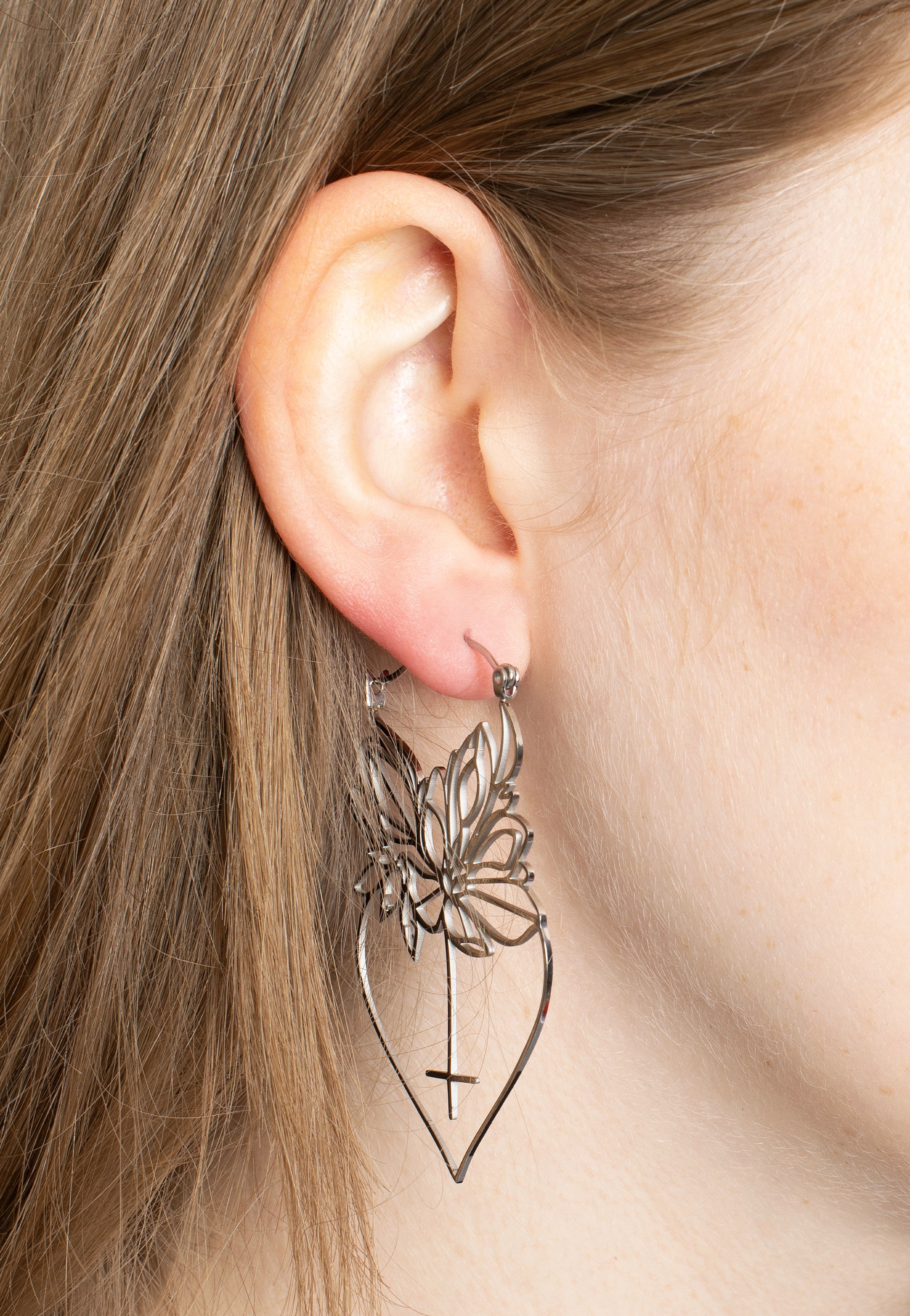 Wildcat - Dahlia Silver - Earrings | Neutral-Image