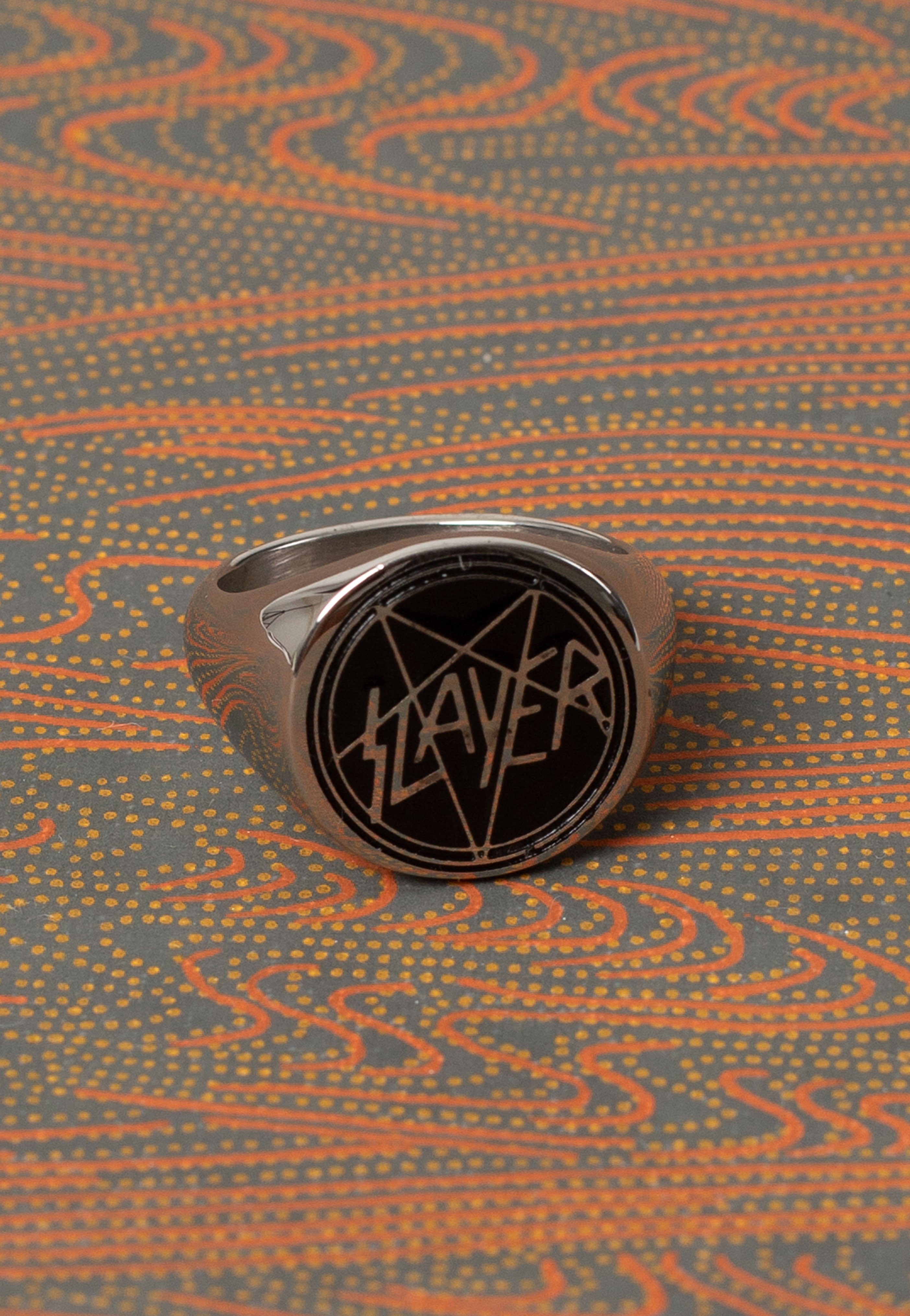 Wildcat x Slayer - Enamel Signet - Ring | Neutral-Image