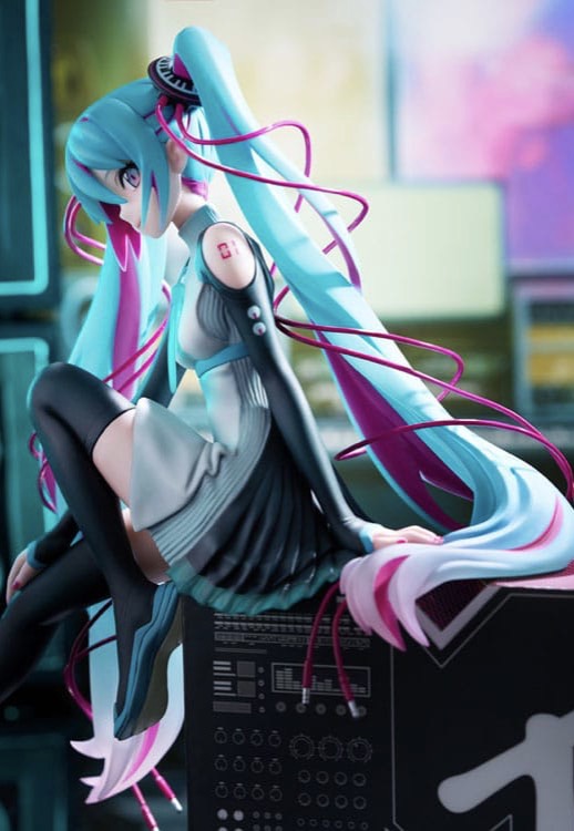 Hatsune Miku - Hatsune Miku x MTV - Statue | Neutral-Image