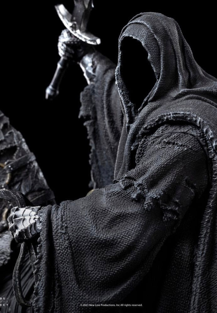 The Lord Of The Rings - Nazgul On Horse Deluxe Art Scale 1:10 - Statue